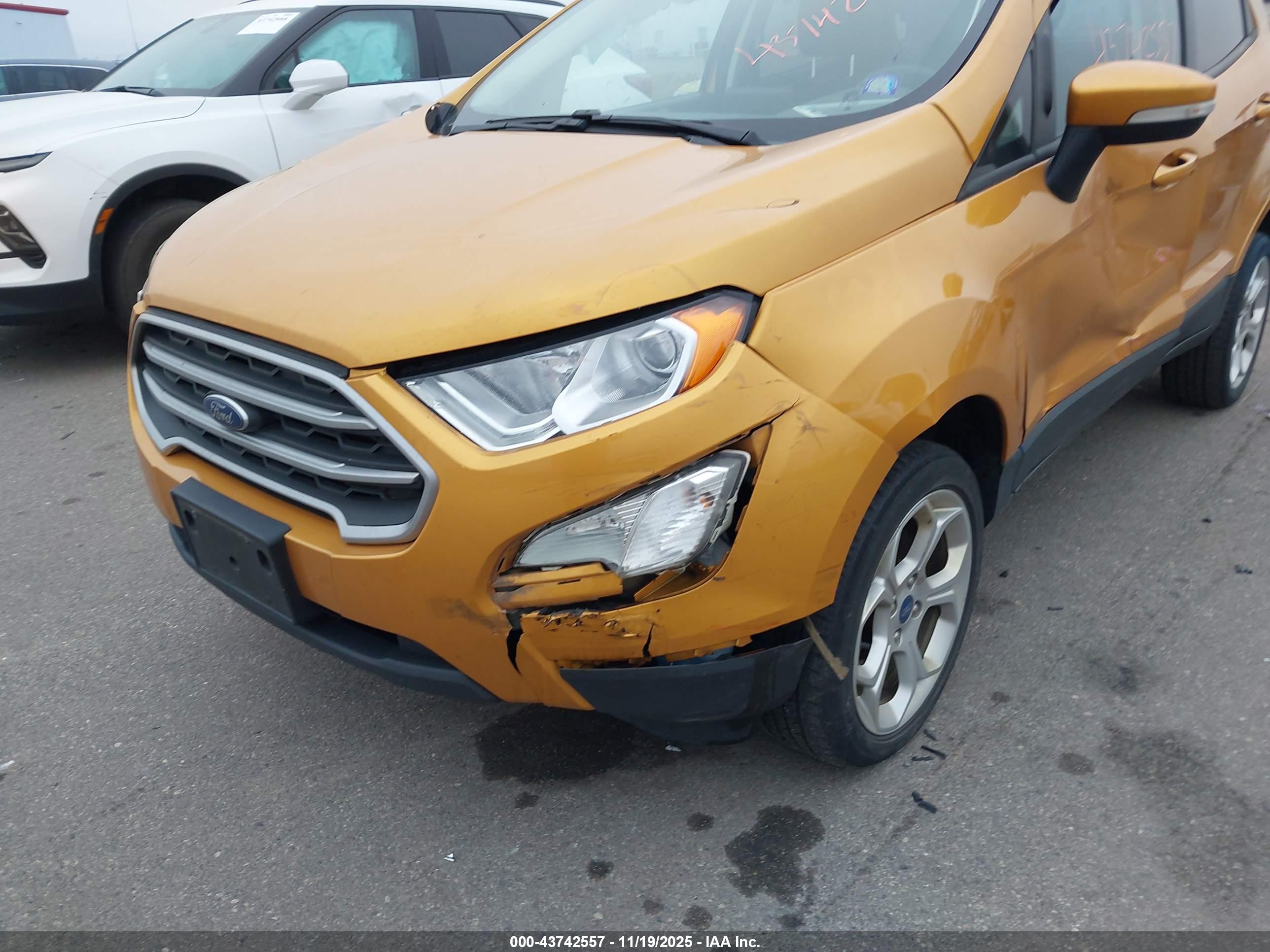 FORD ECOSPORT image 6
