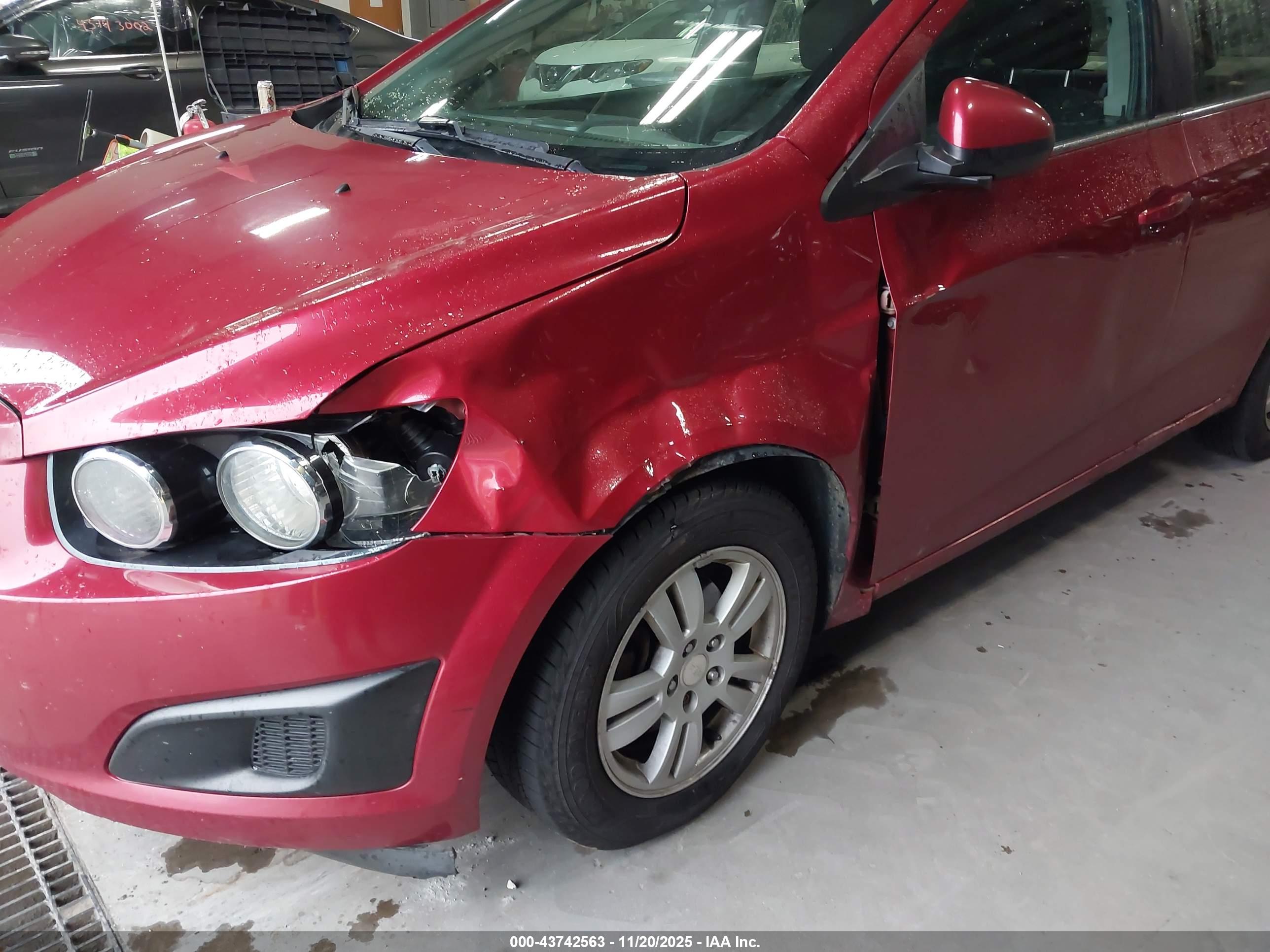 CHEVROLET SONIC image 6