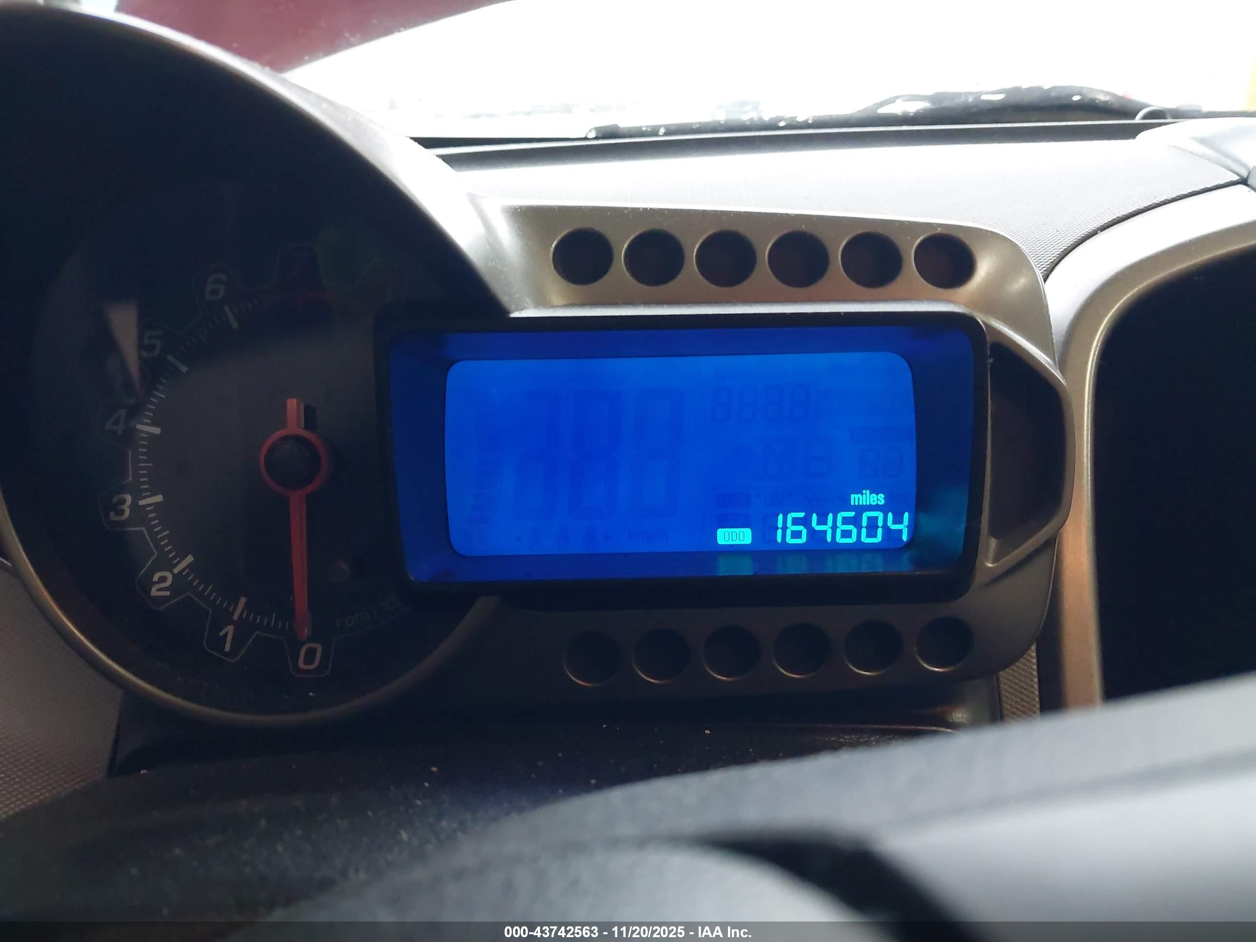 CHEVROLET SONIC image 7