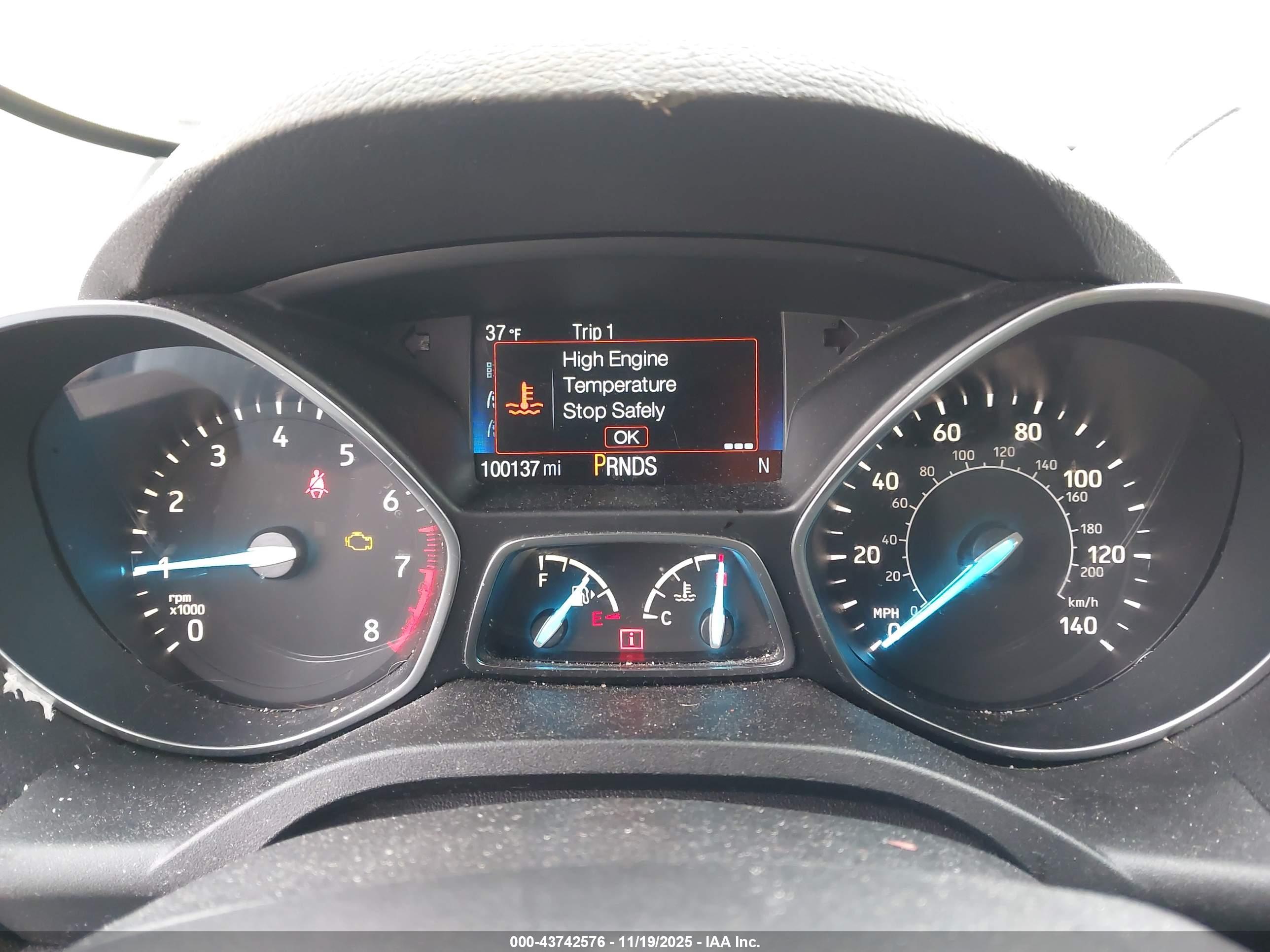 FORD ESCAPE image 7