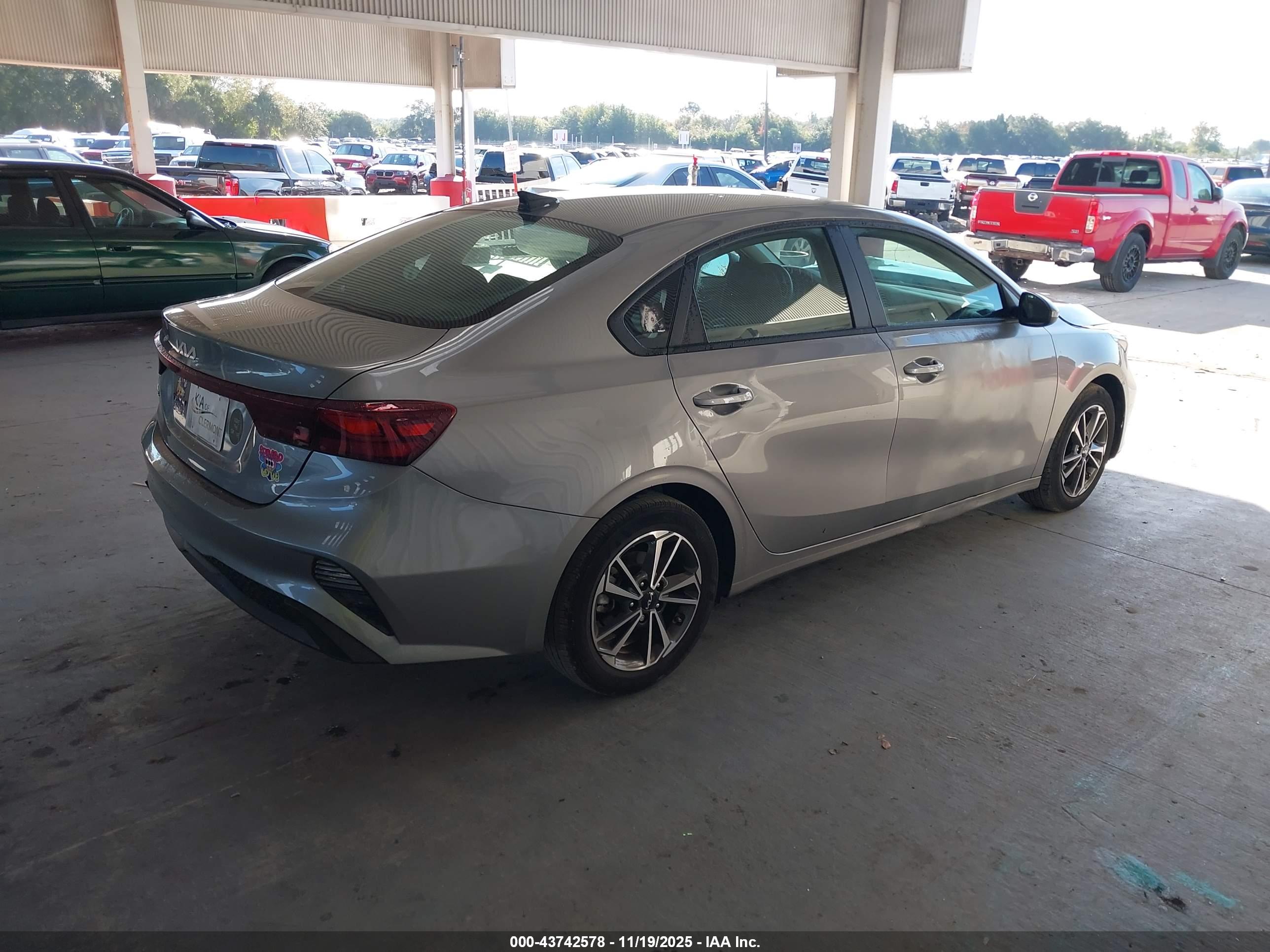 KIA FORTE image 4