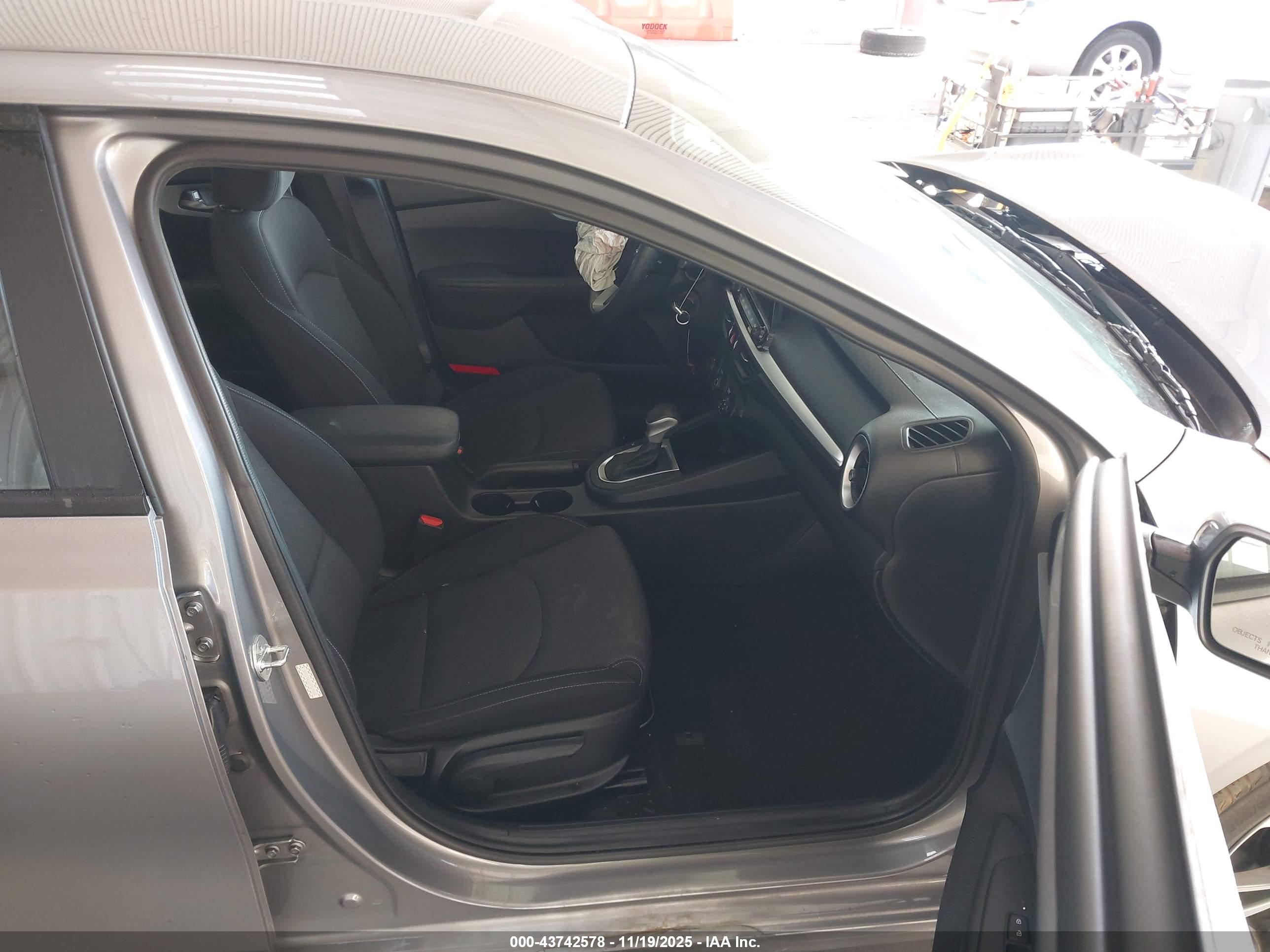 KIA FORTE image 5