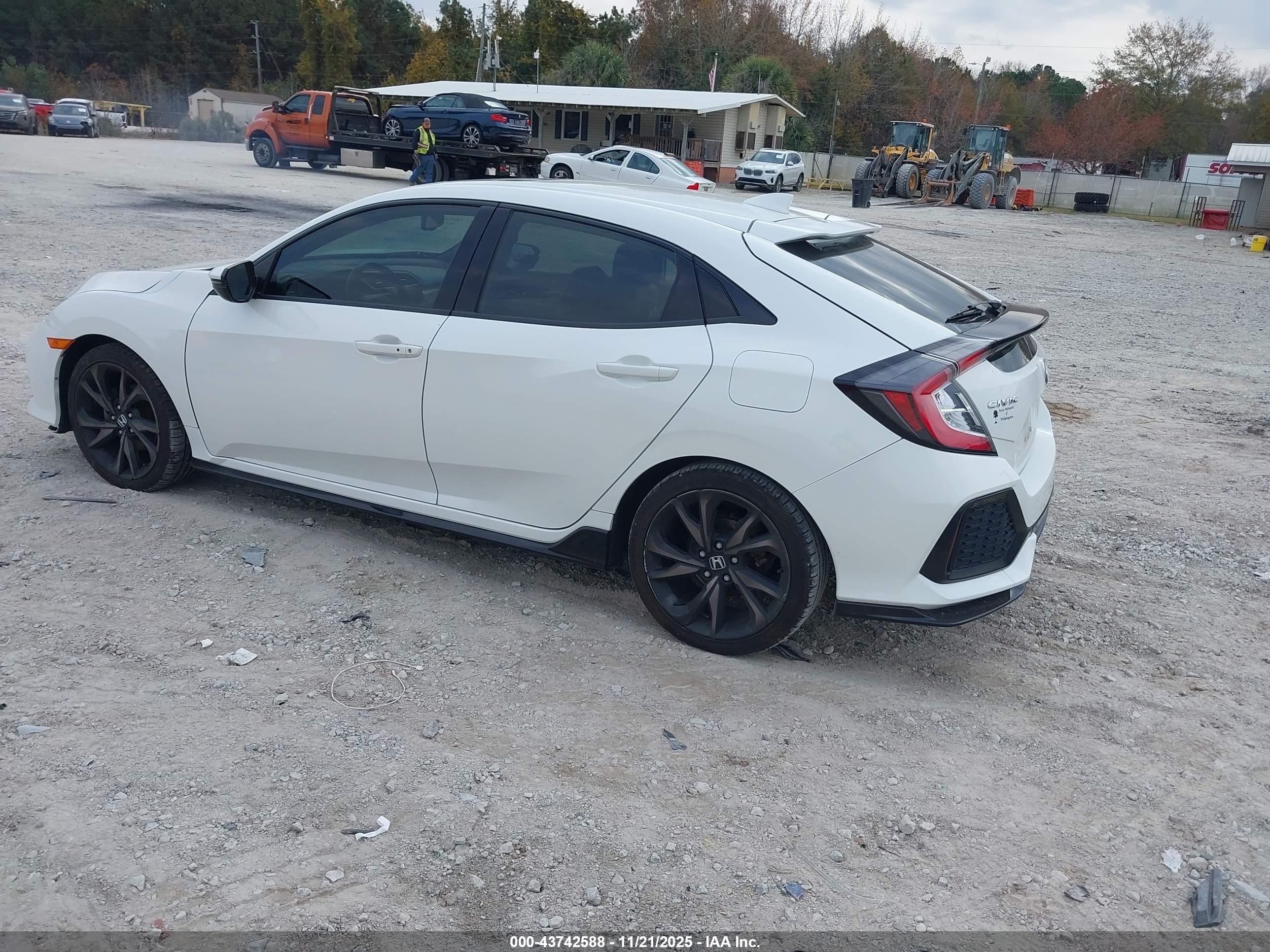 HONDA CIVIC image 3