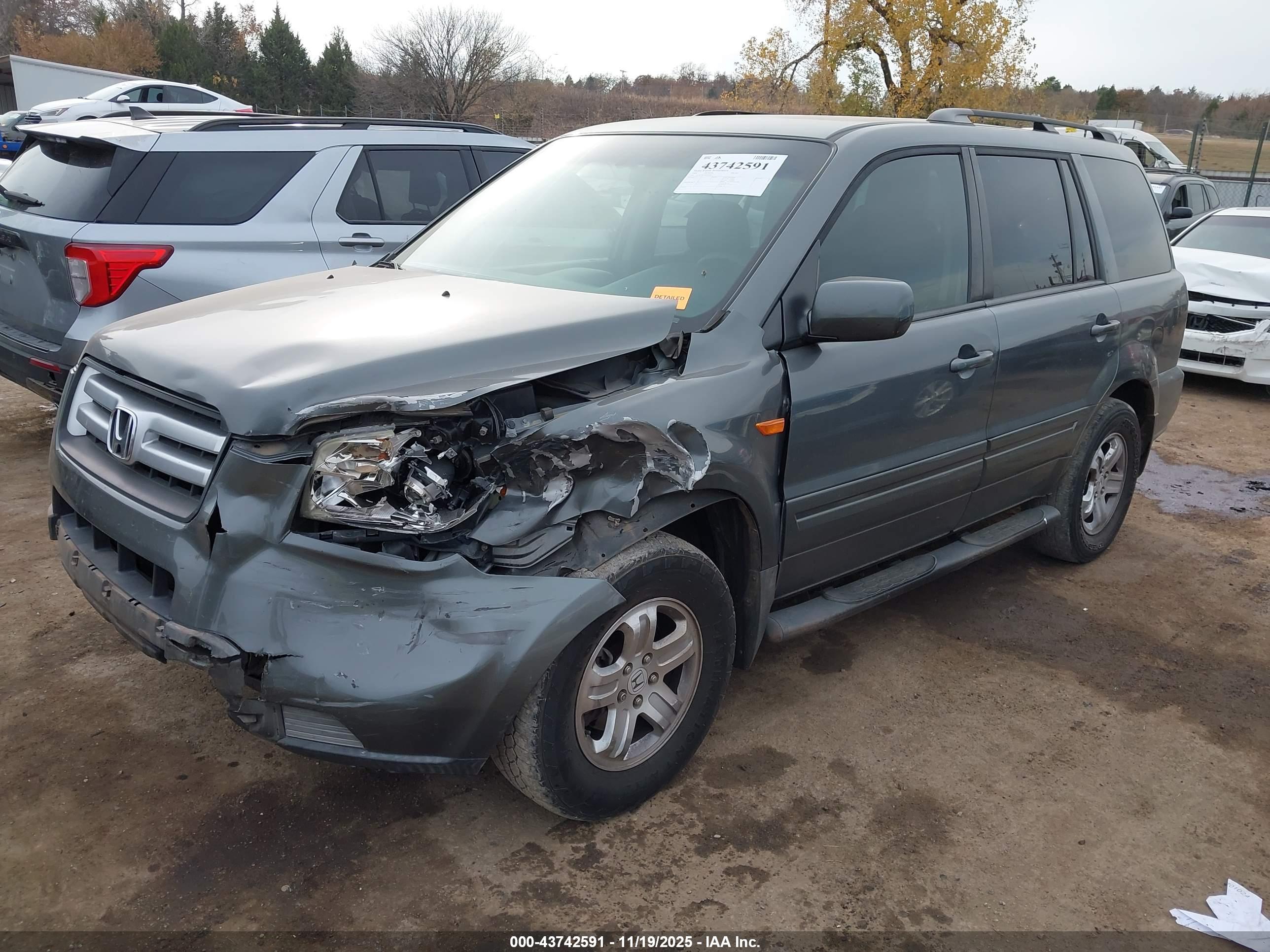 HONDA PILOT image 2