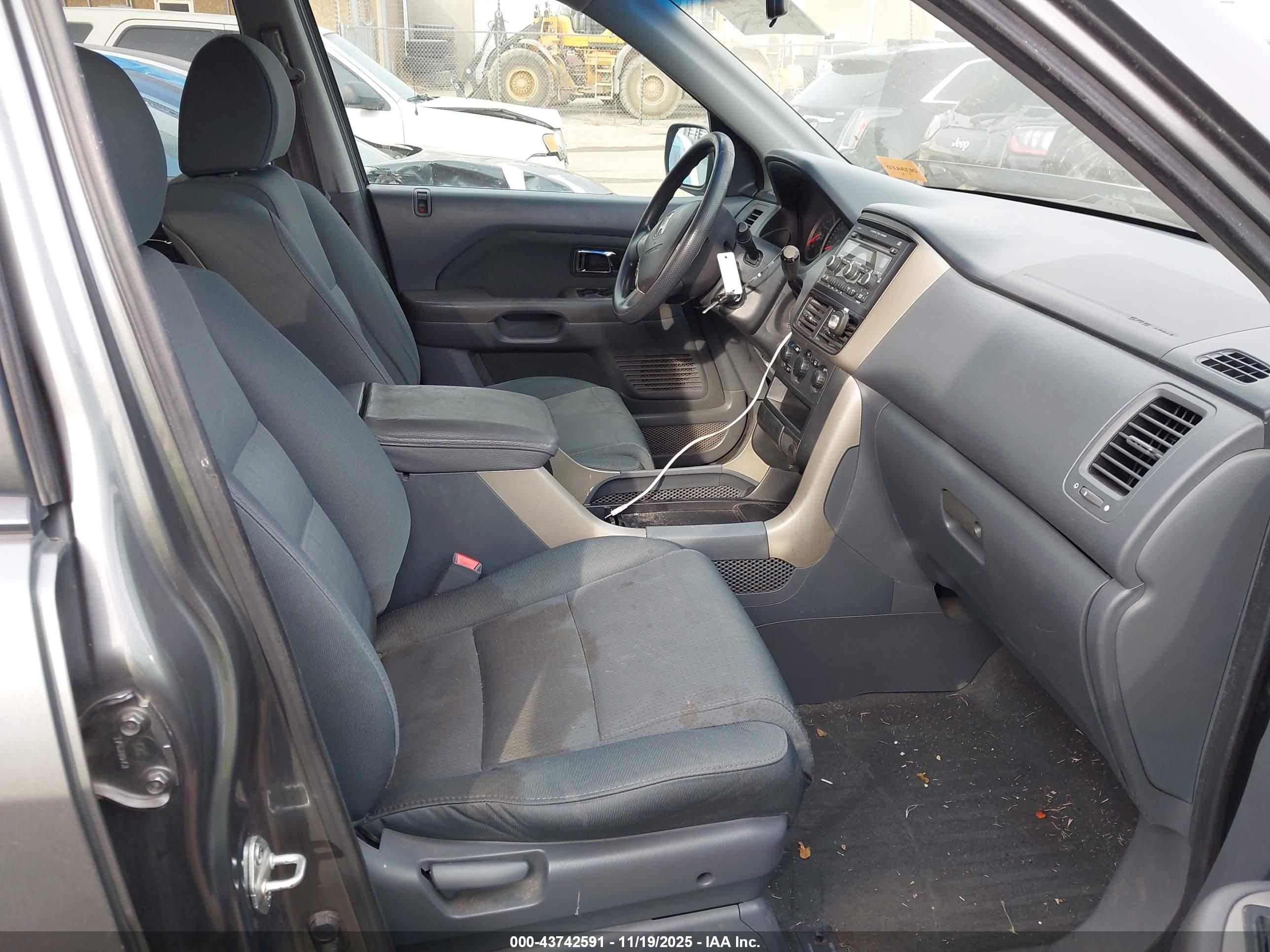 HONDA PILOT image 5