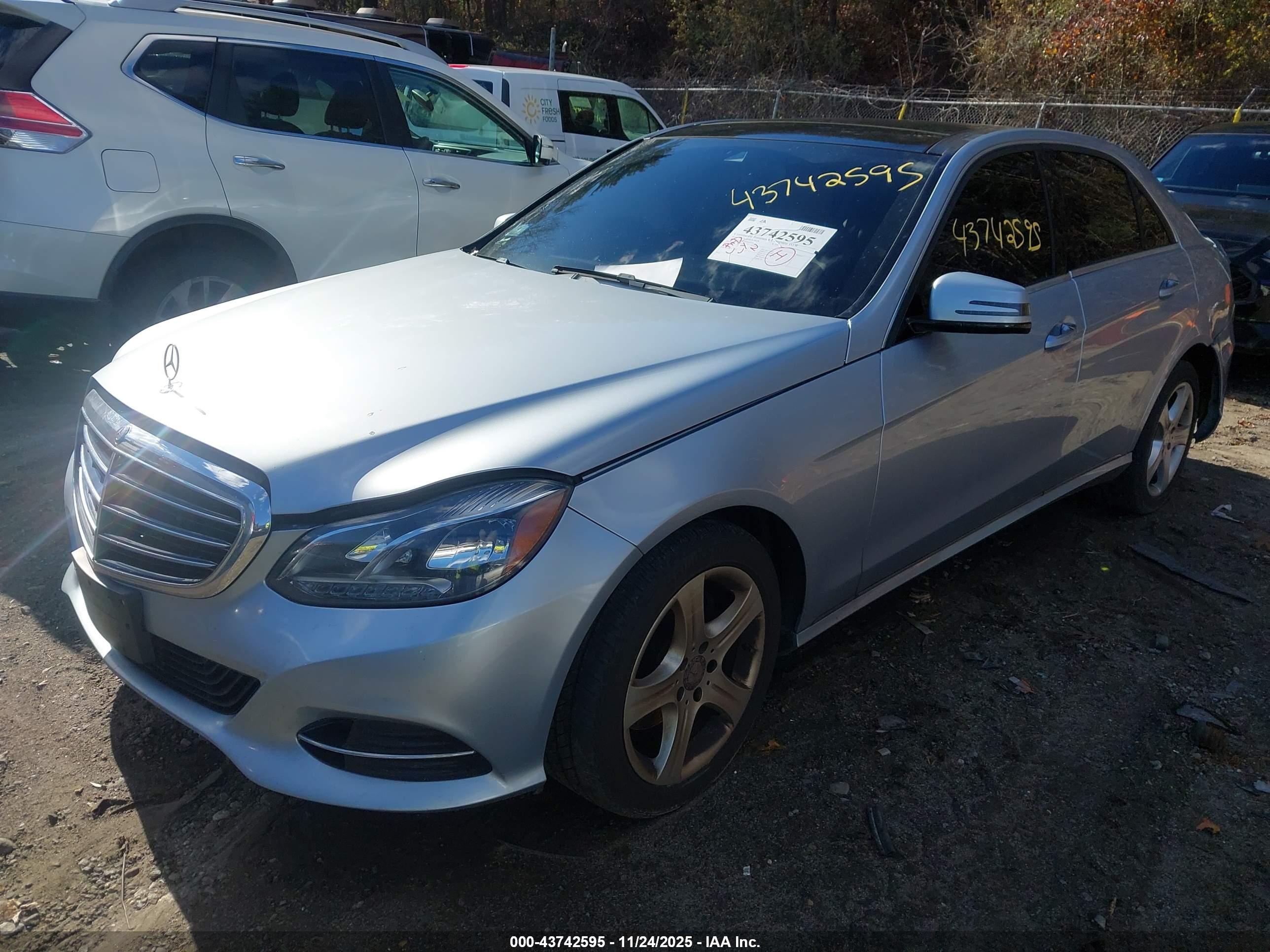 MERCEDES-BENZ E image 2