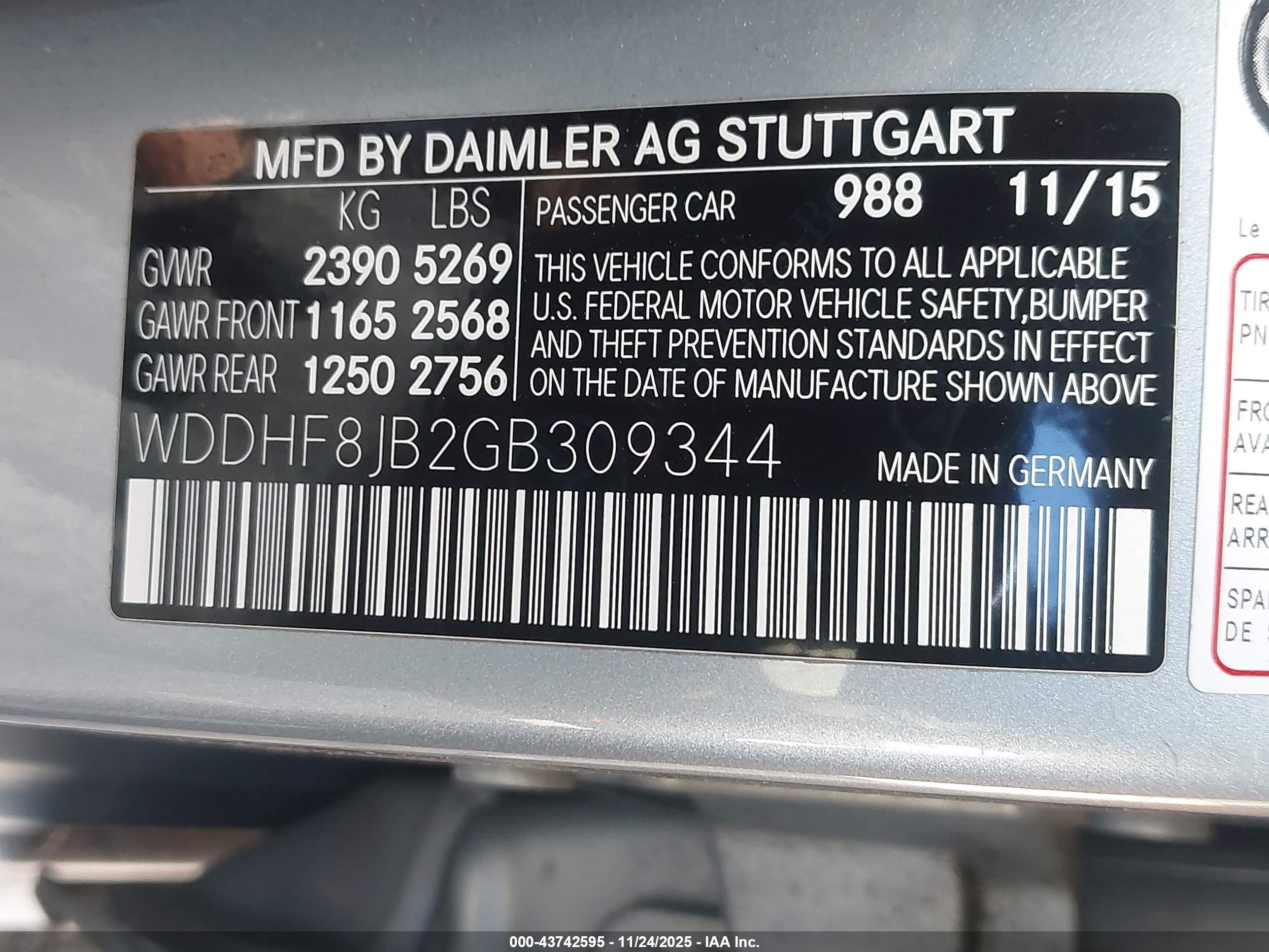 MERCEDES-BENZ E image 9