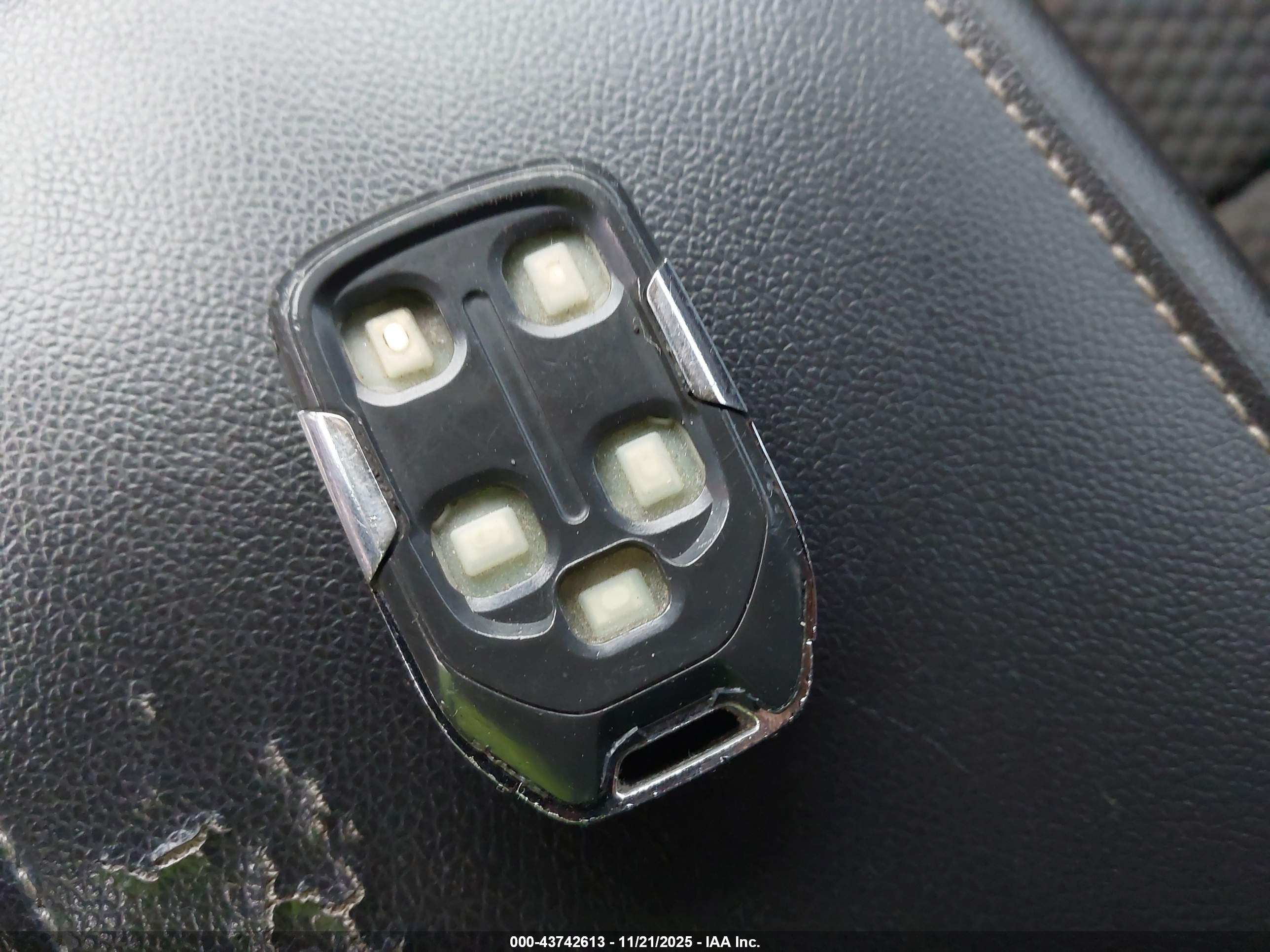 GMC ACADIA image 11