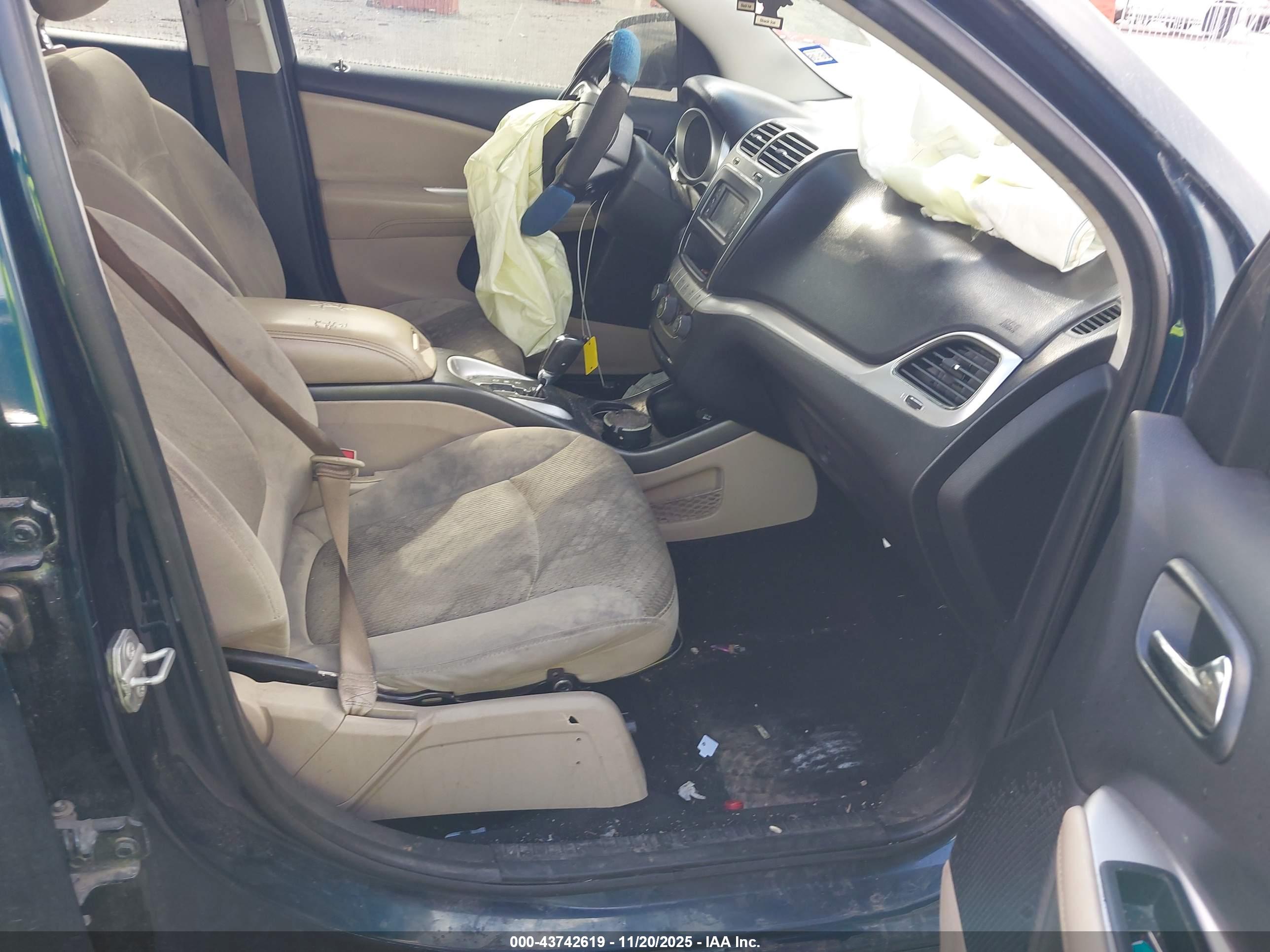 DODGE JOURNEY image 5
