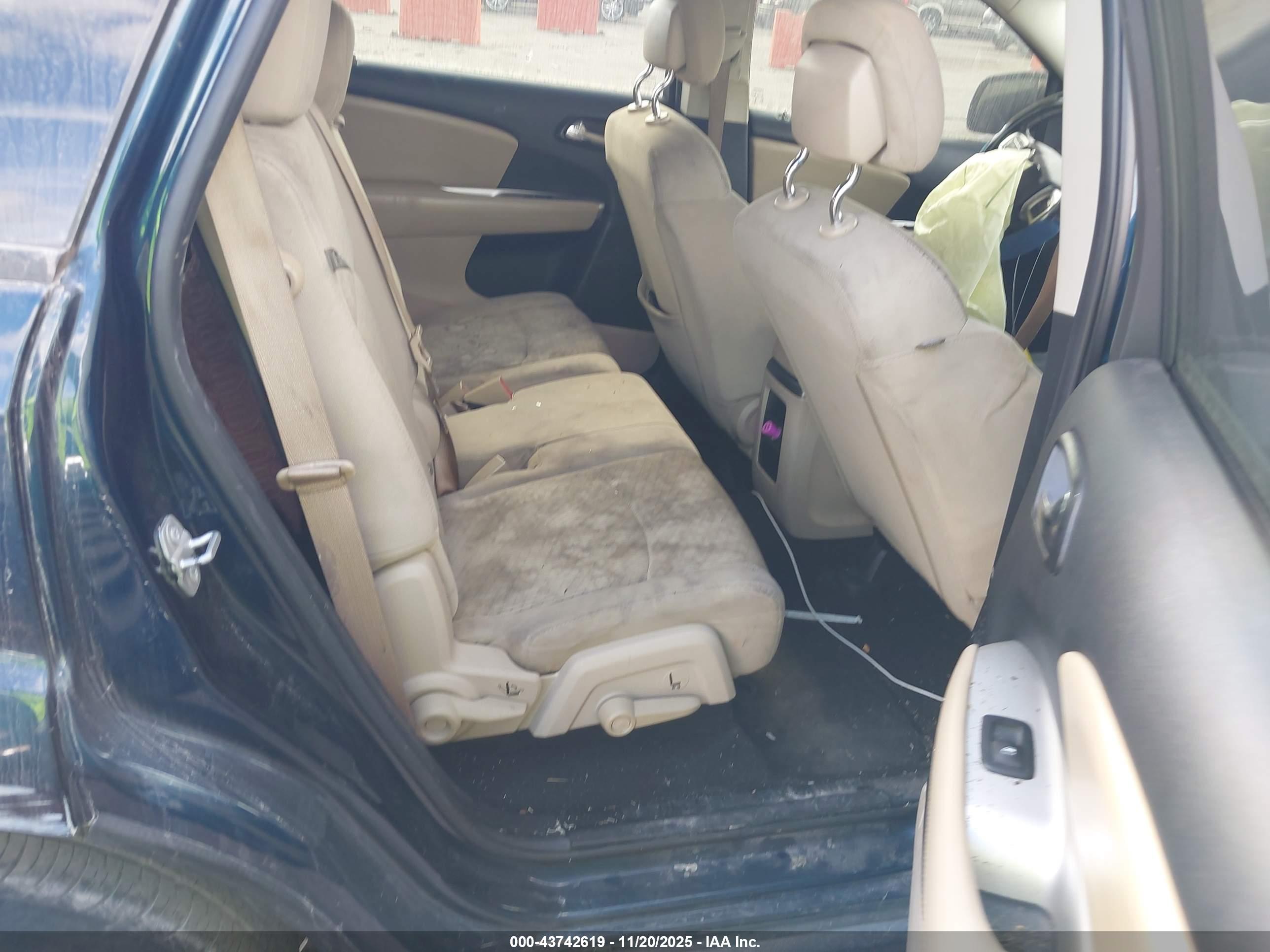 DODGE JOURNEY image 8