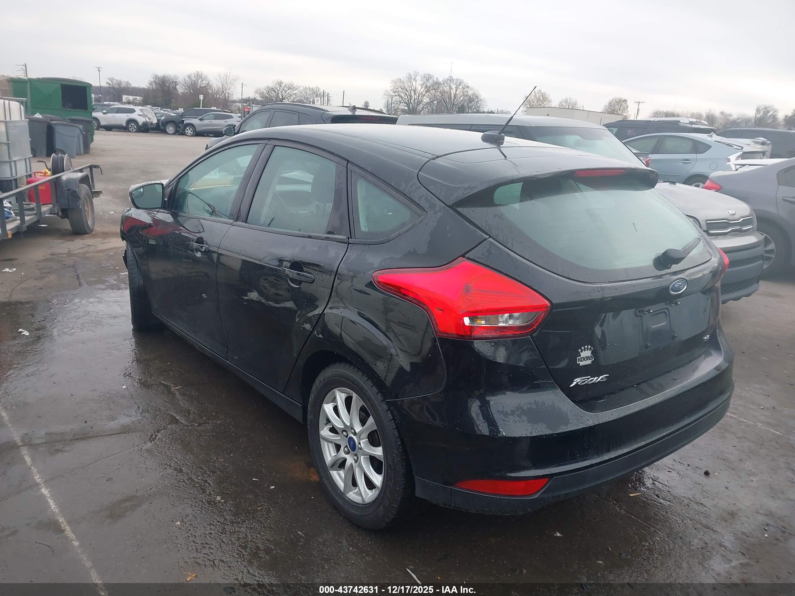 FORD FOCUS image 3