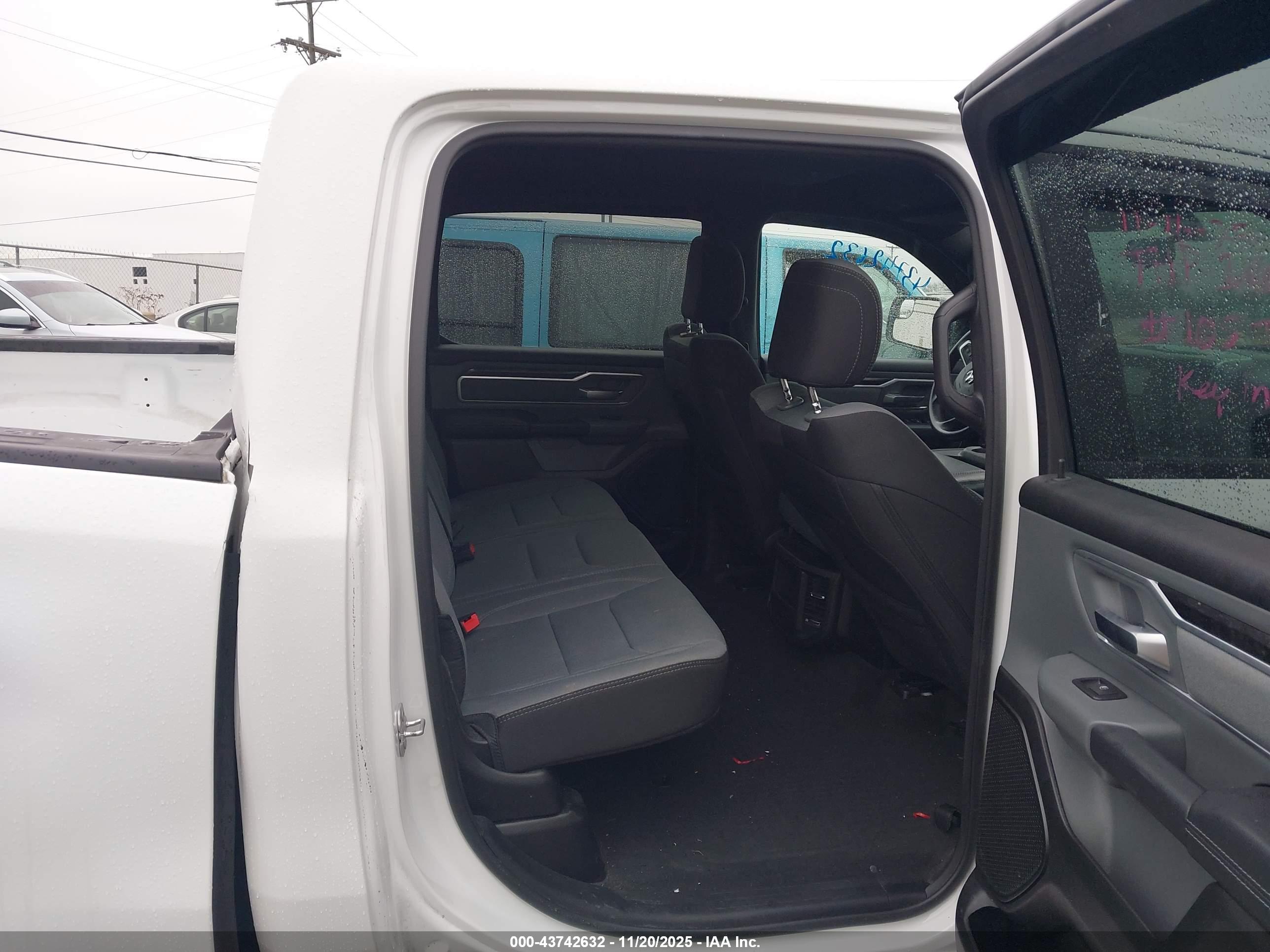 RAM 1500 image 8