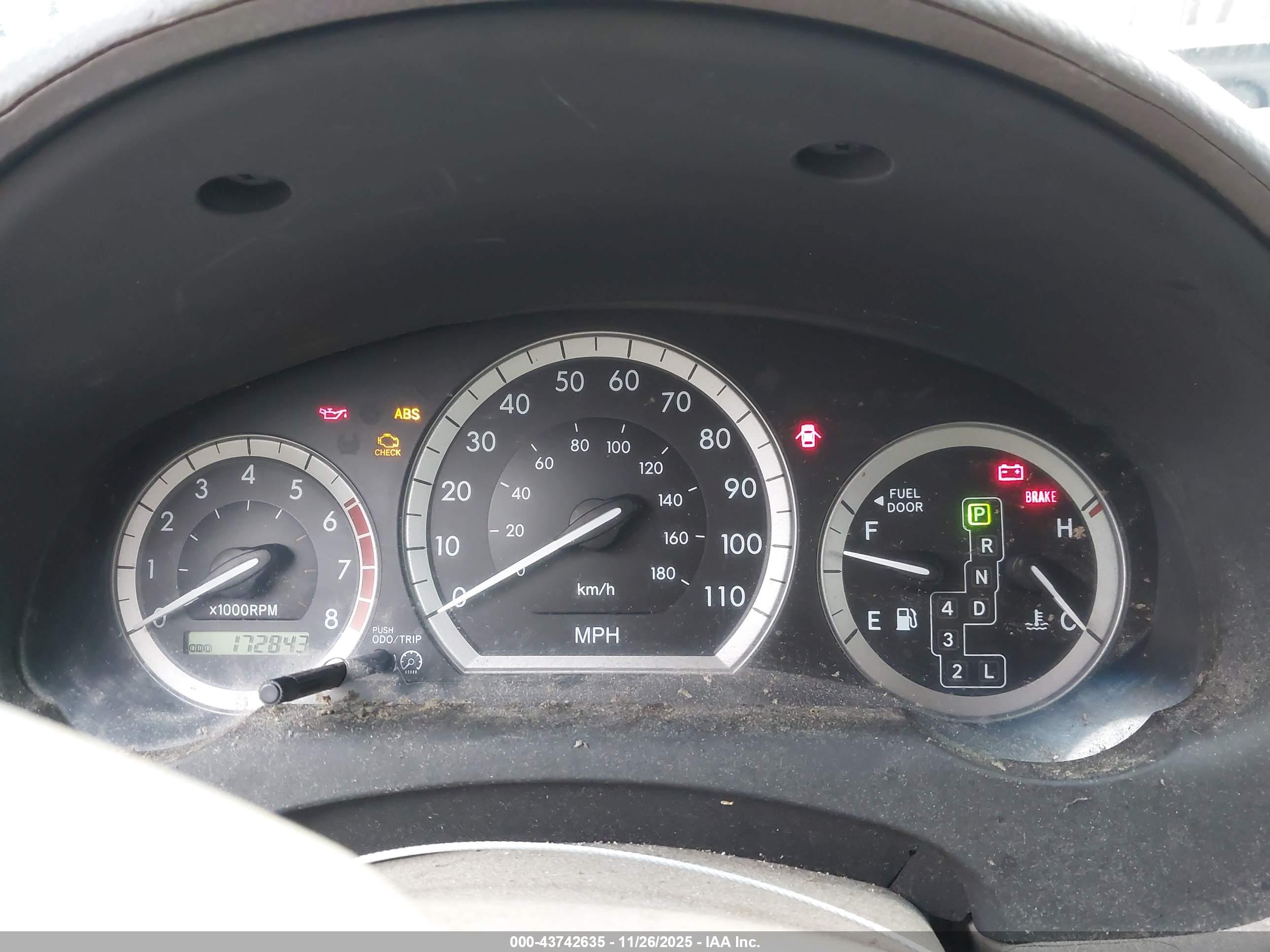 TOYOTA SIENNA image 7