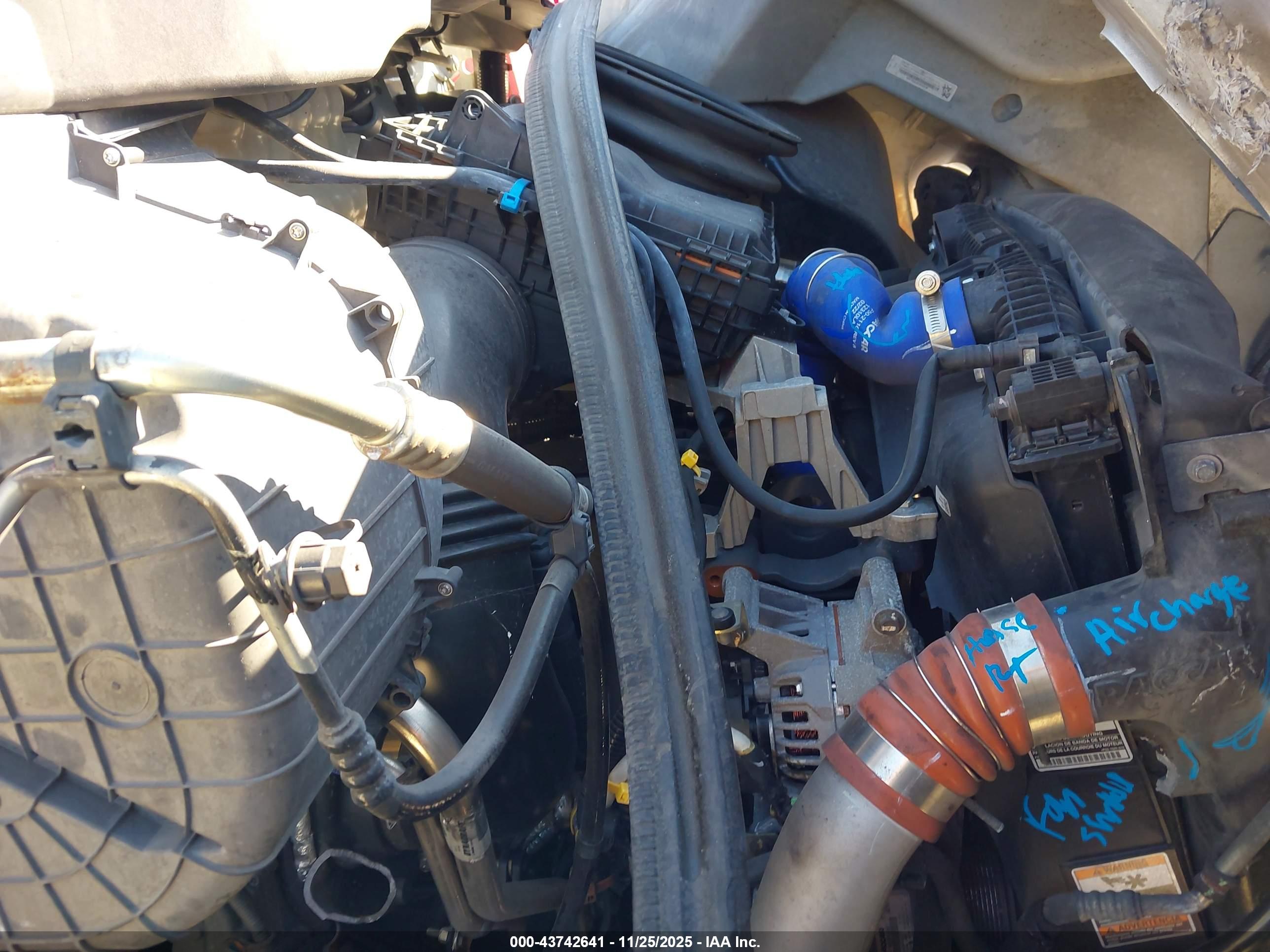 PETERBILT 536 image 10
