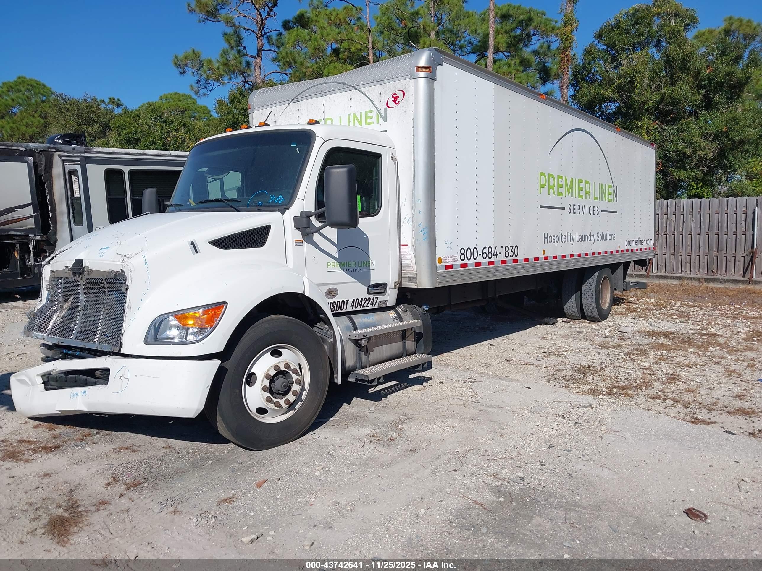 PETERBILT 536 image 2