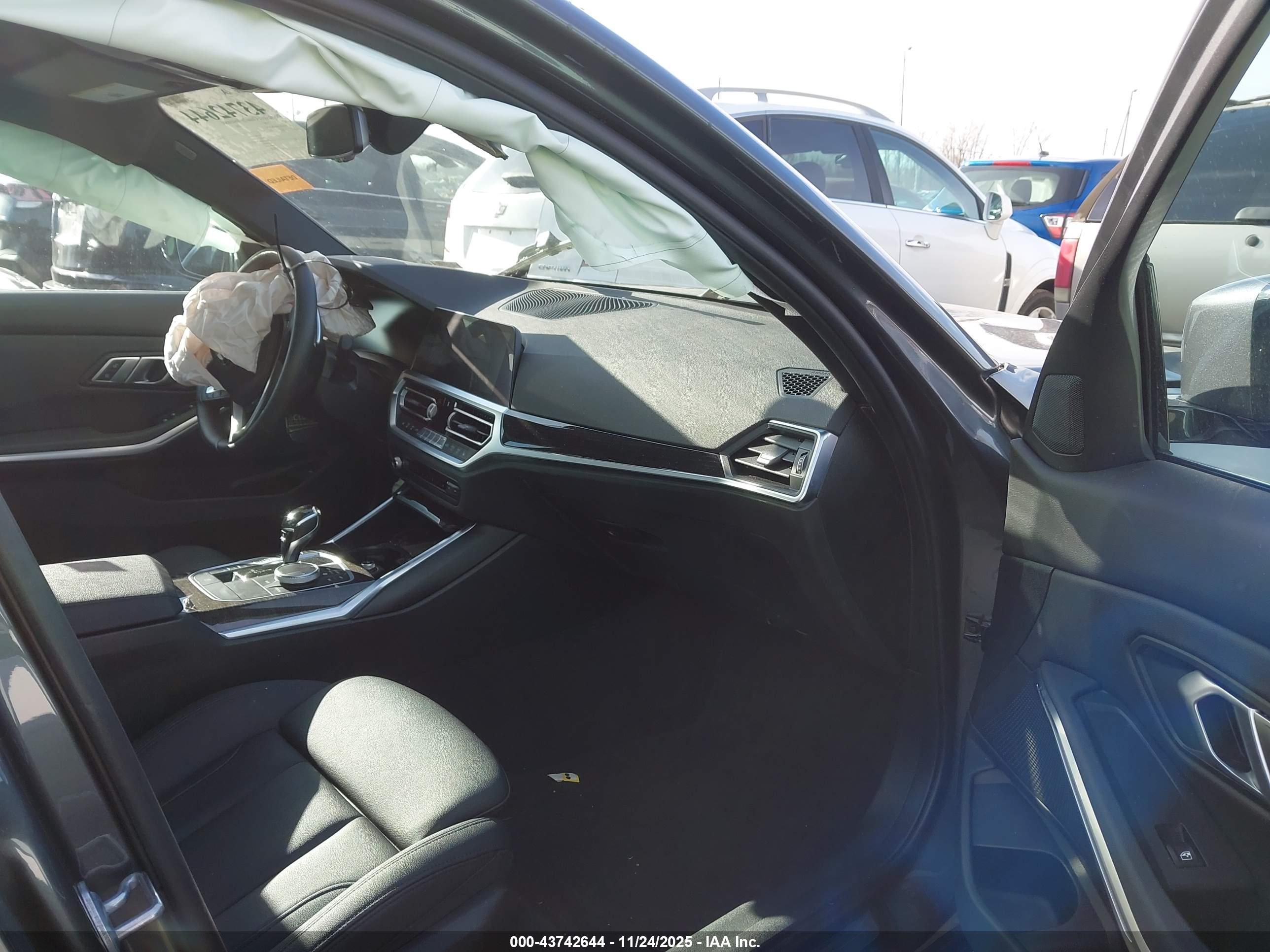 BMW 330I image 5