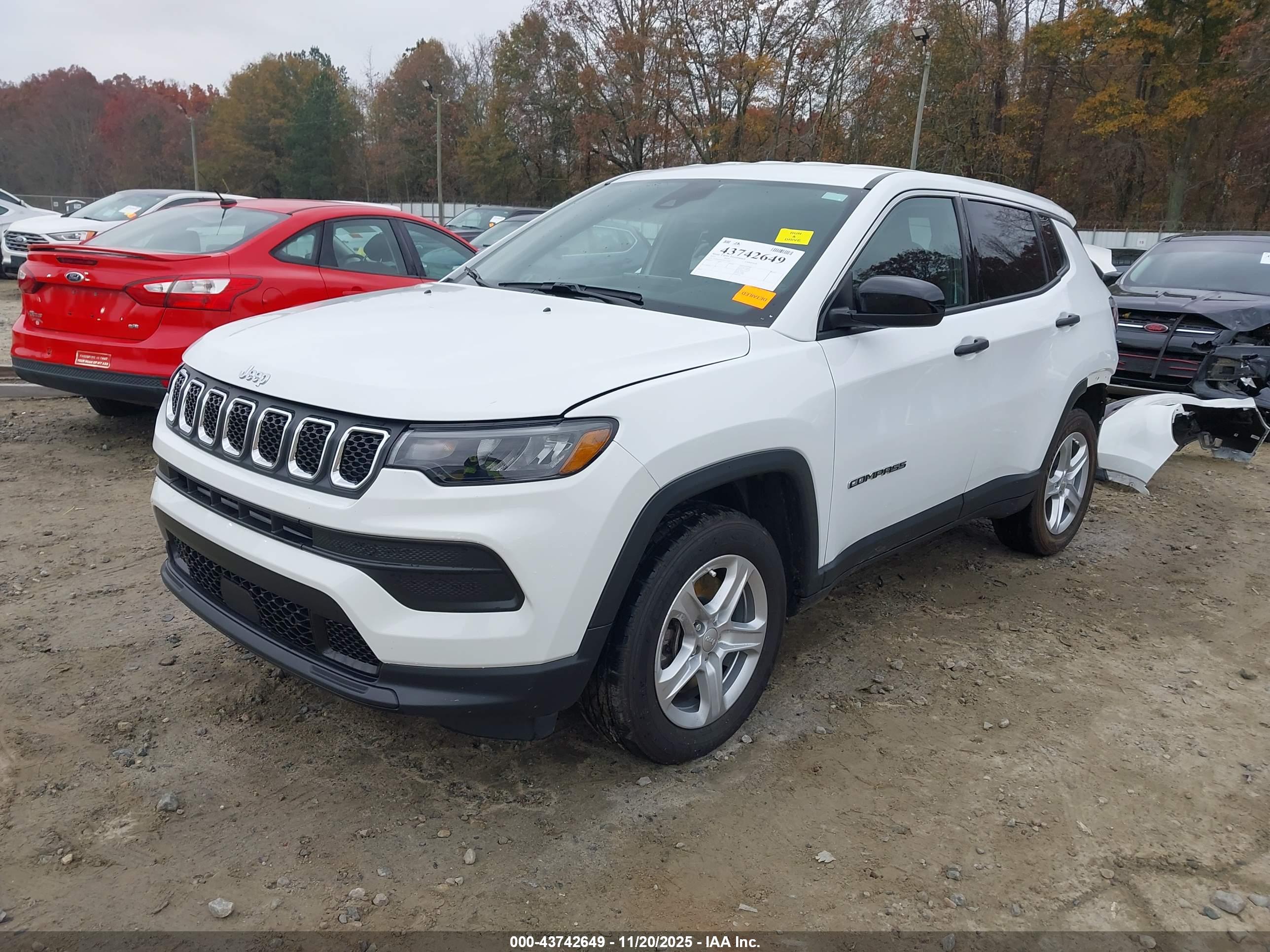 JEEP COMPASS image 2