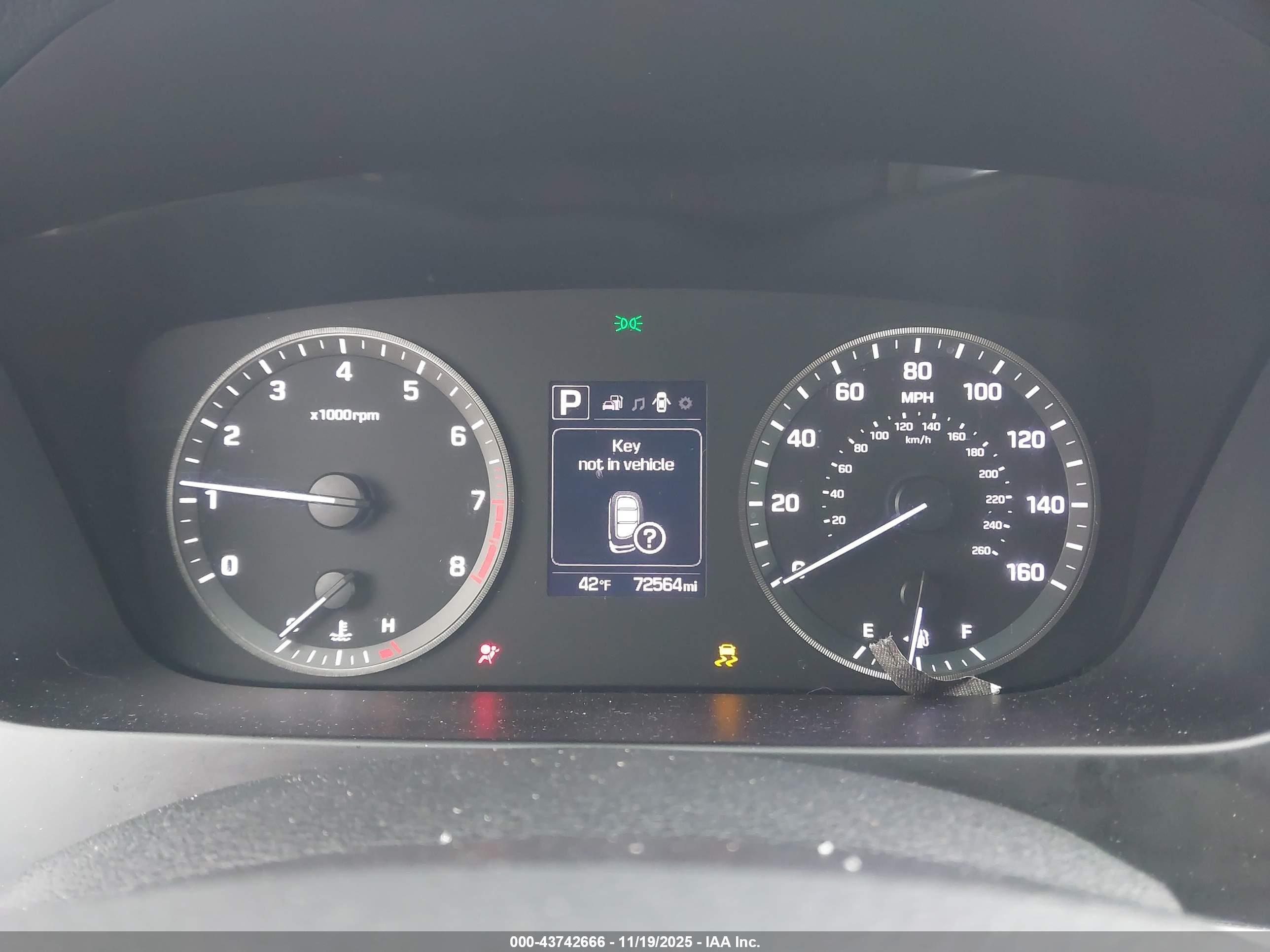 HYUNDAI SONATA image 7