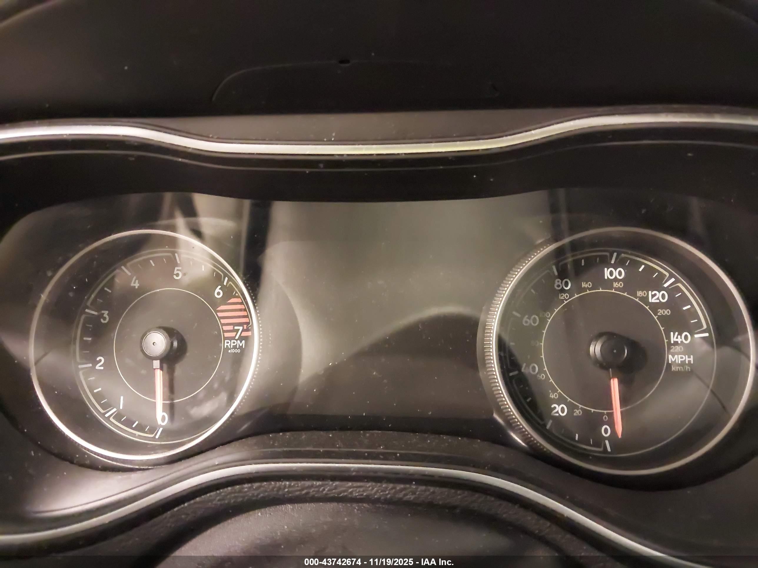 JEEP CHEROKEE image 7