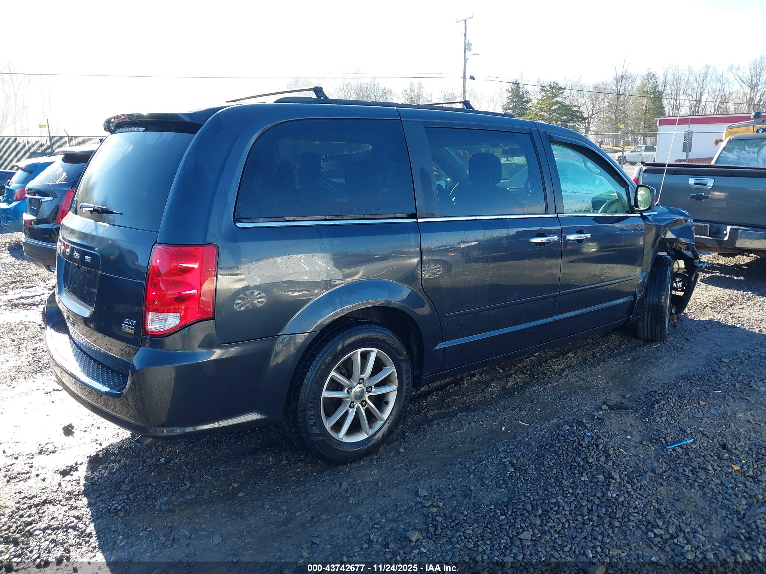 DODGE GRAND image 4