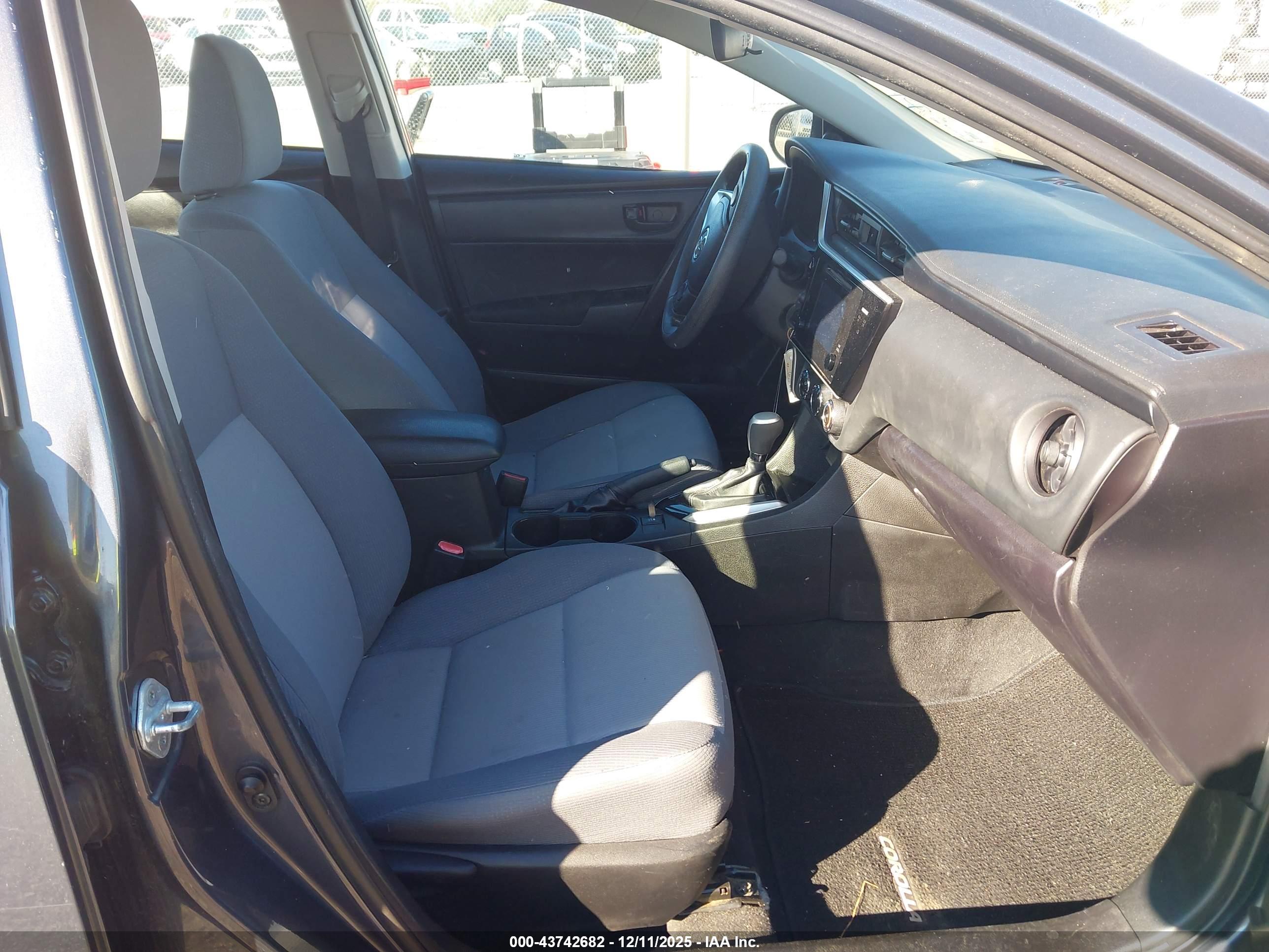 TOYOTA COROLLA image 5