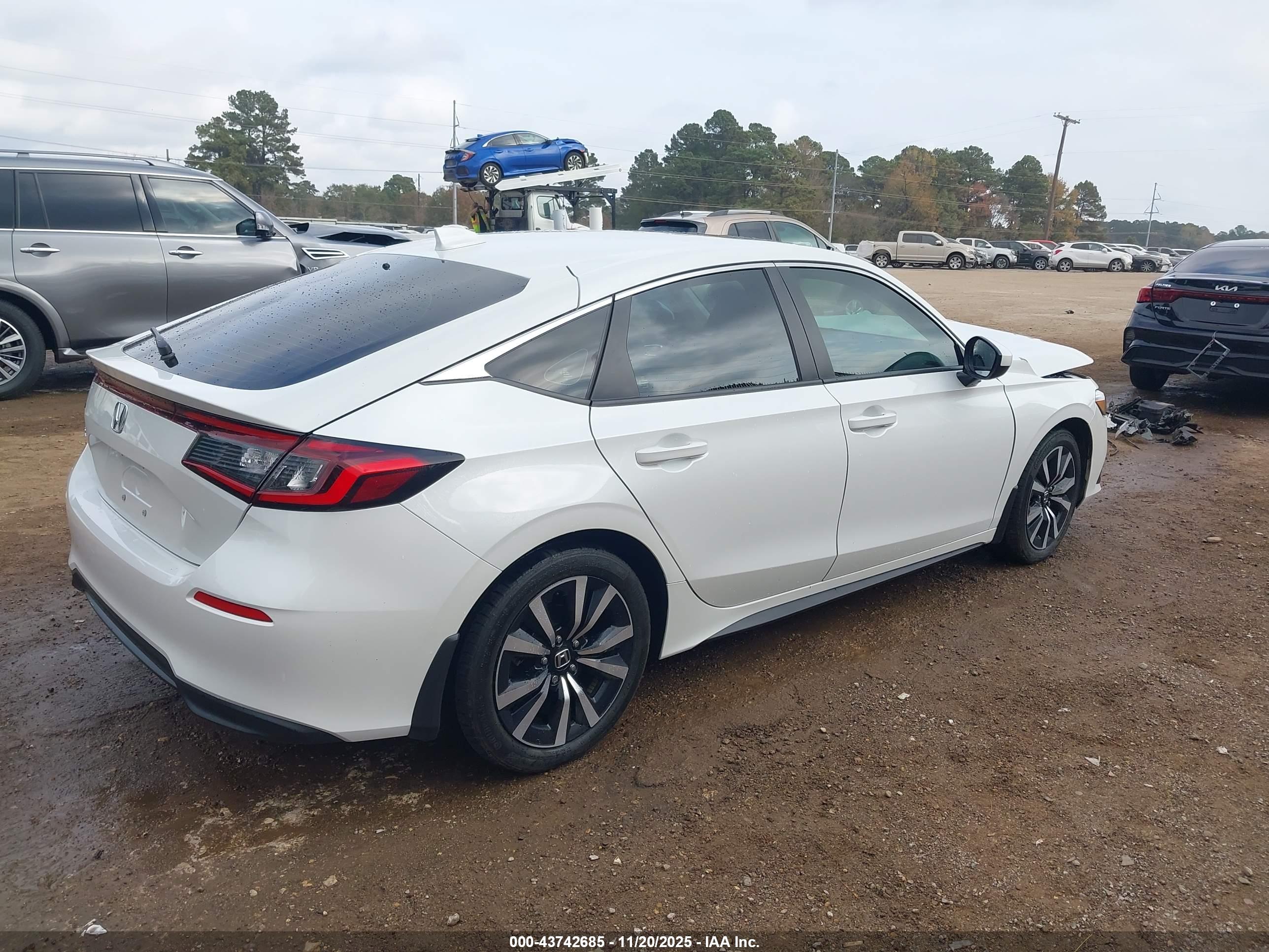 HONDA CIVIC image 4