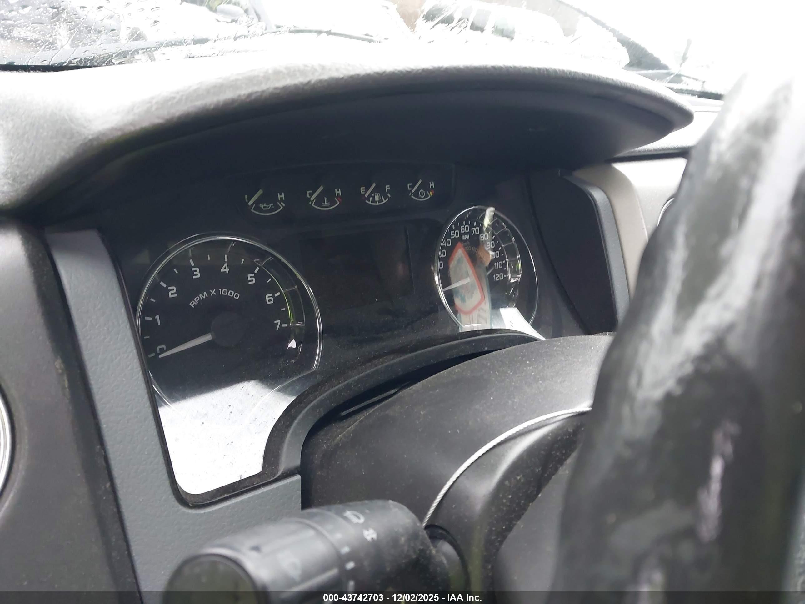 FORD F-150 image 7