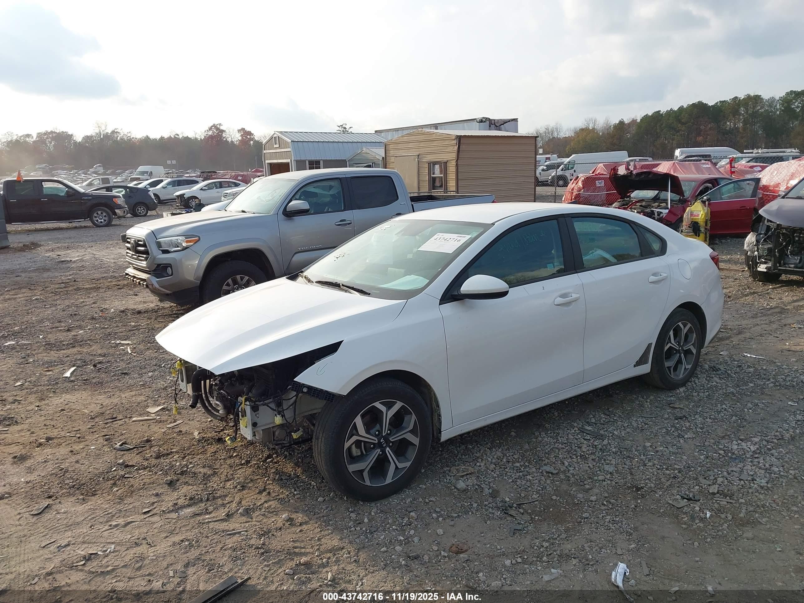 KIA FORTE image 2