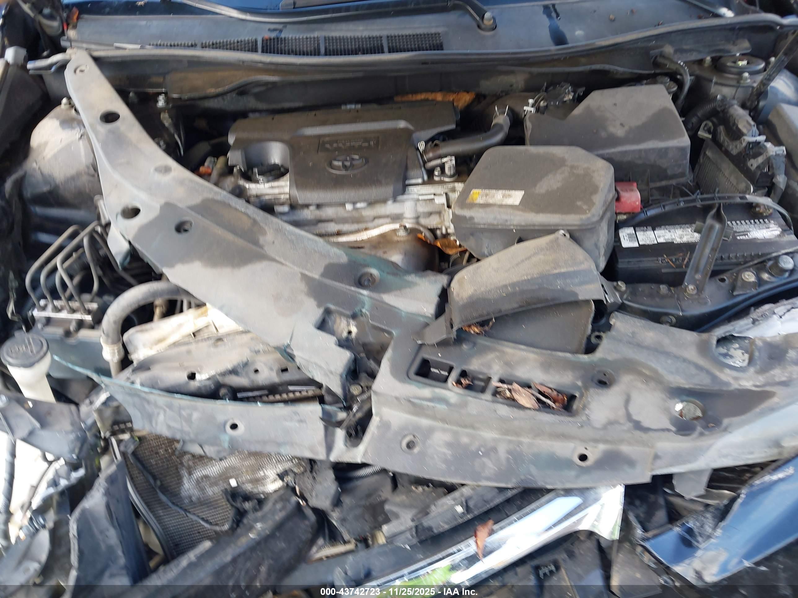 TOYOTA CAMRY image 10
