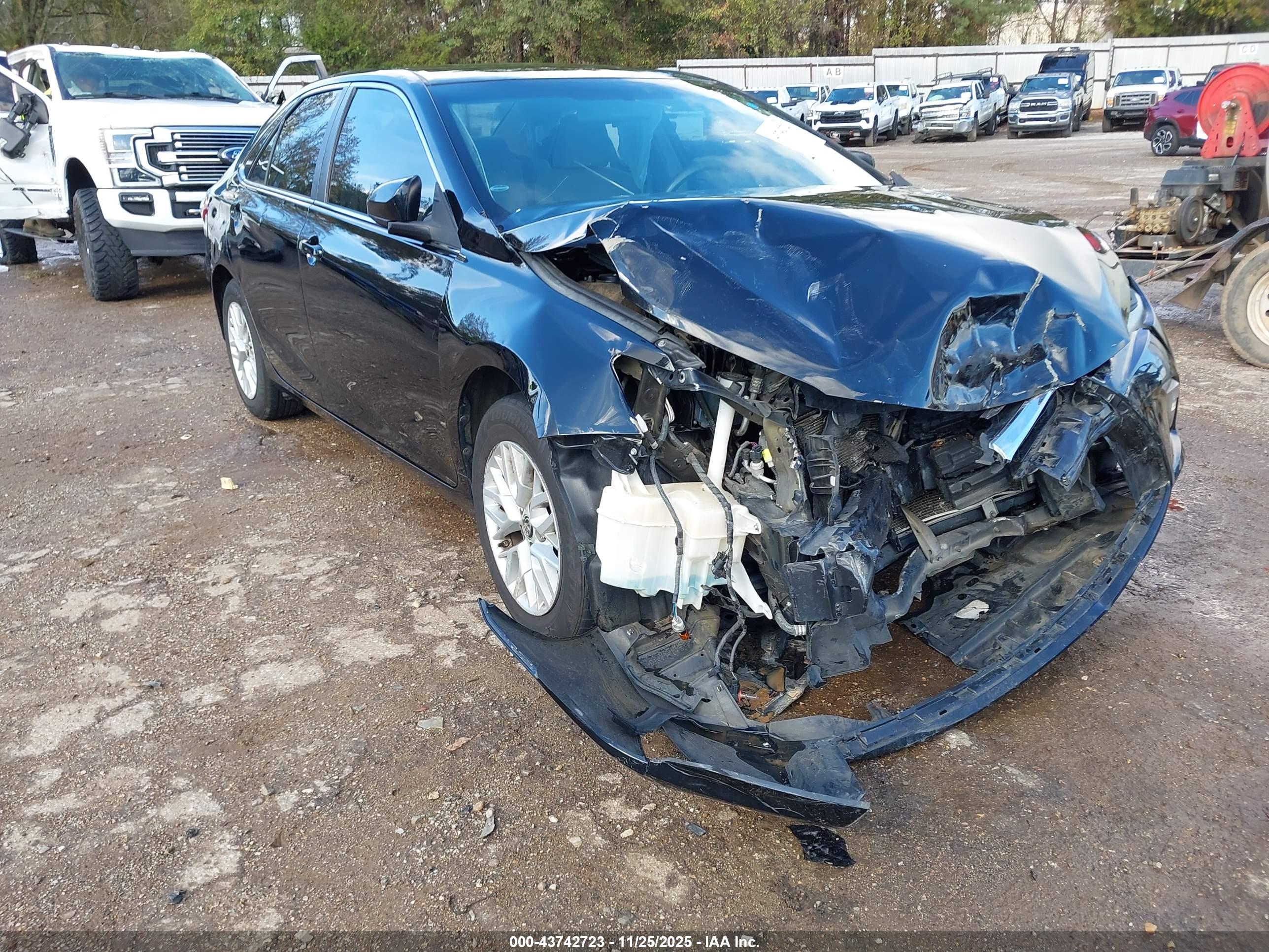 TOYOTA CAMRY image 6