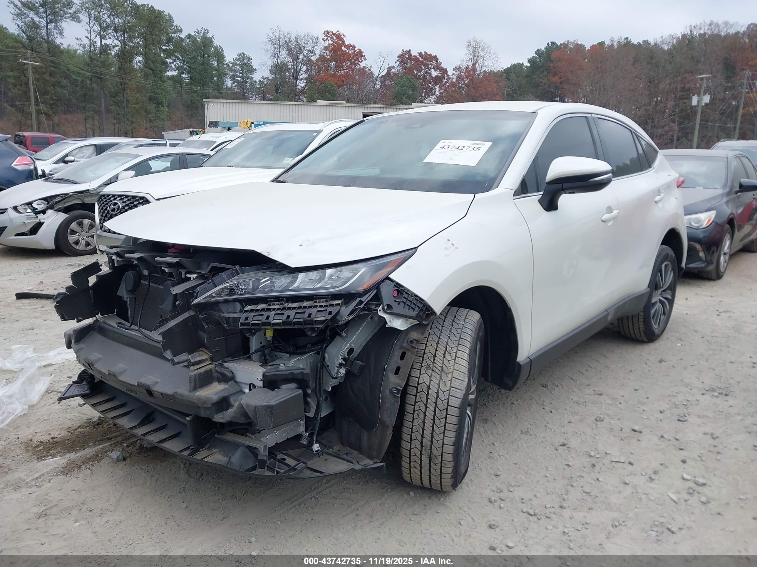 TOYOTA VENZA image 2