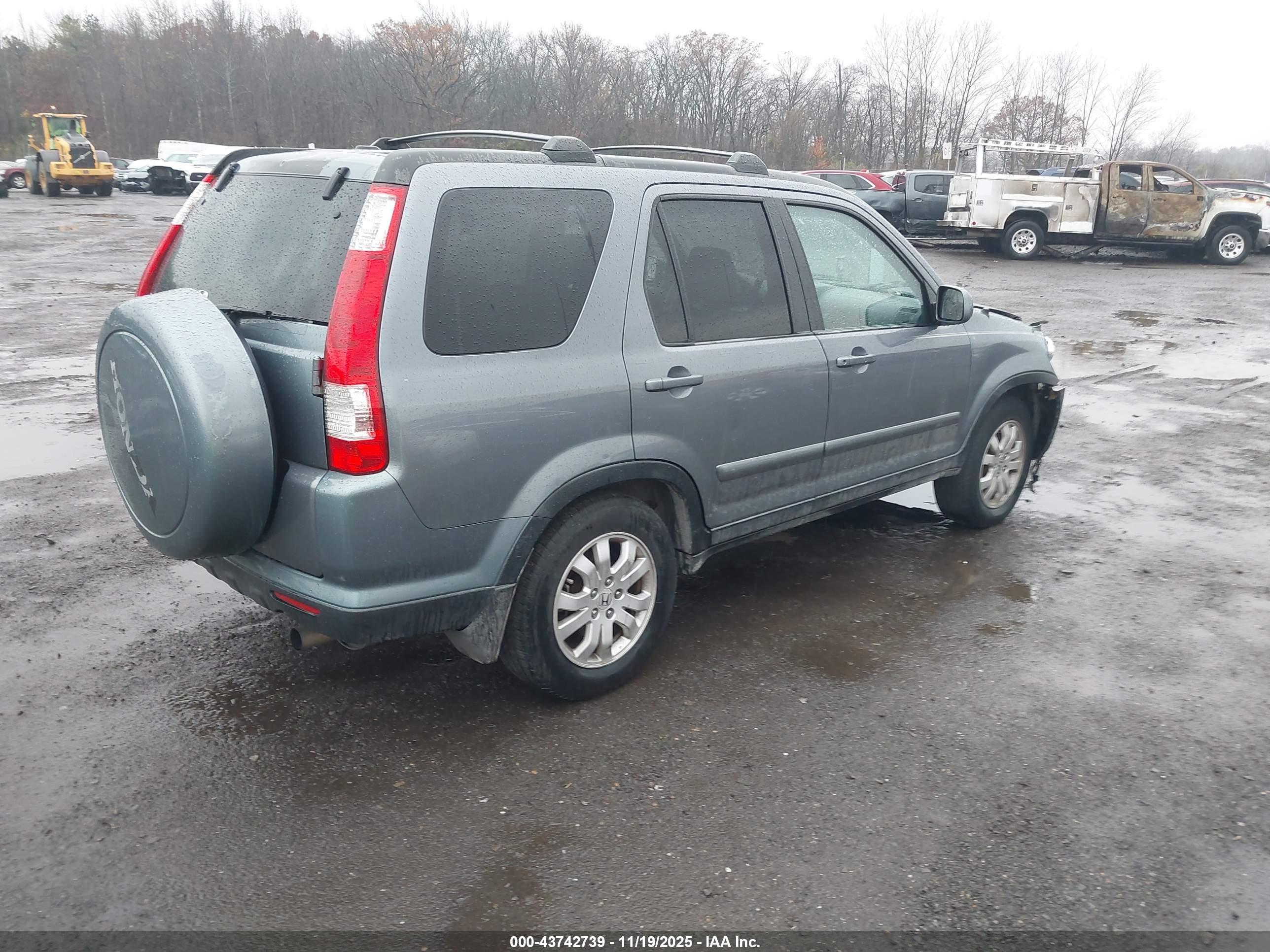 HONDA CR-V image 4