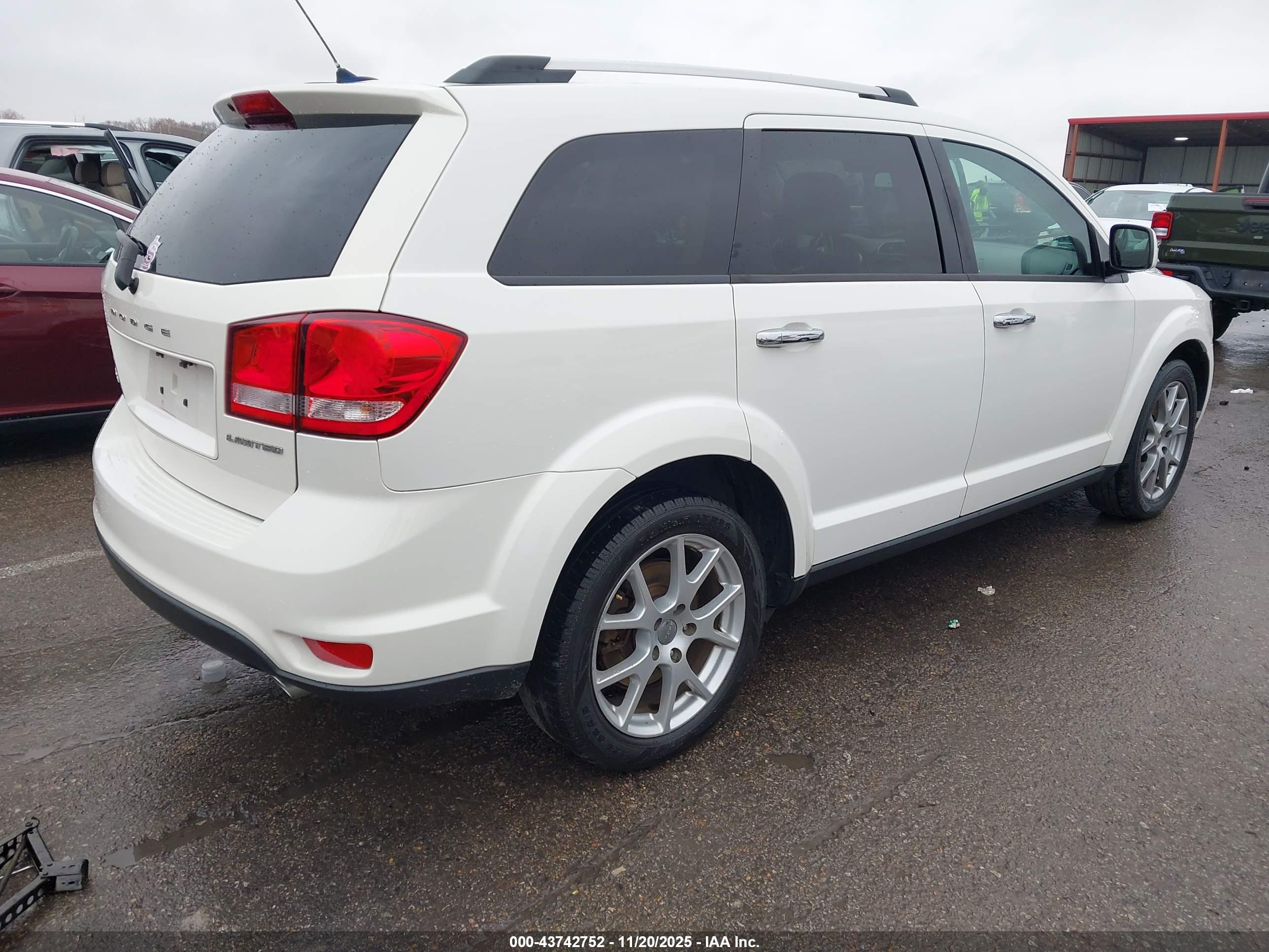 DODGE JOURNEY image 4