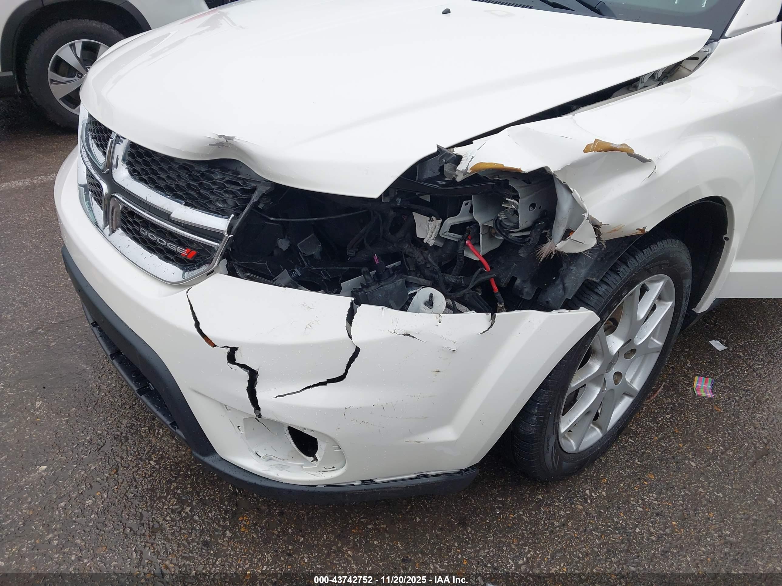 DODGE JOURNEY image 6