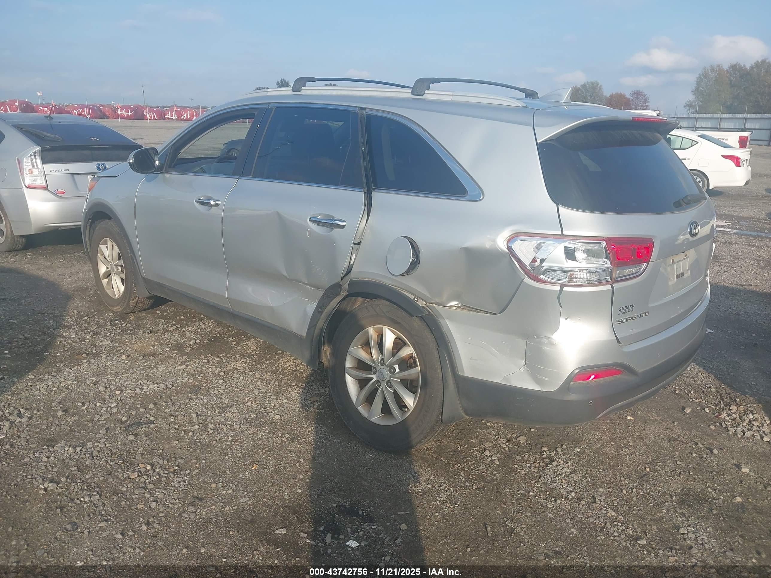 KIA SORENTO image 3