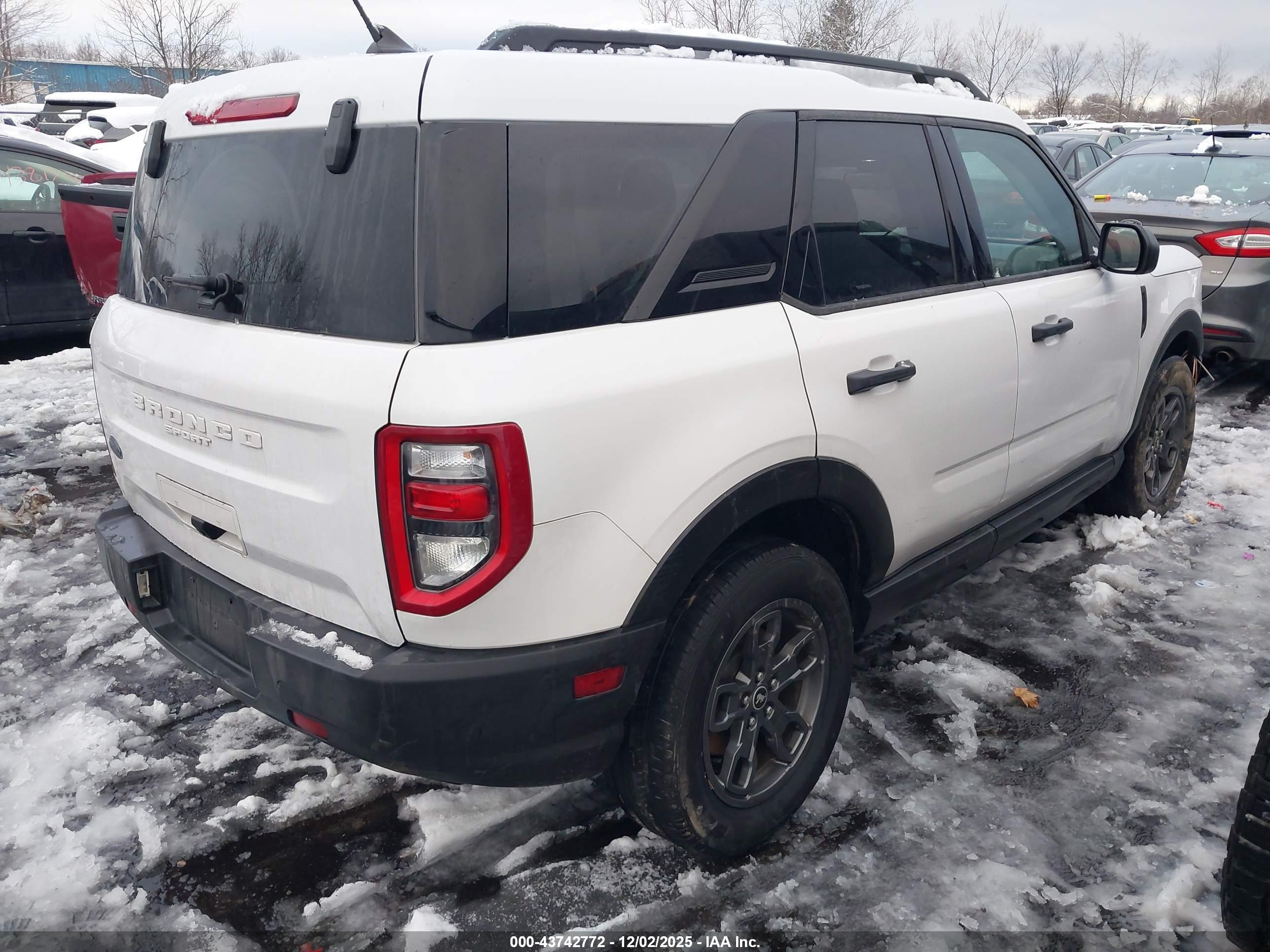 FORD BRONCO image 4