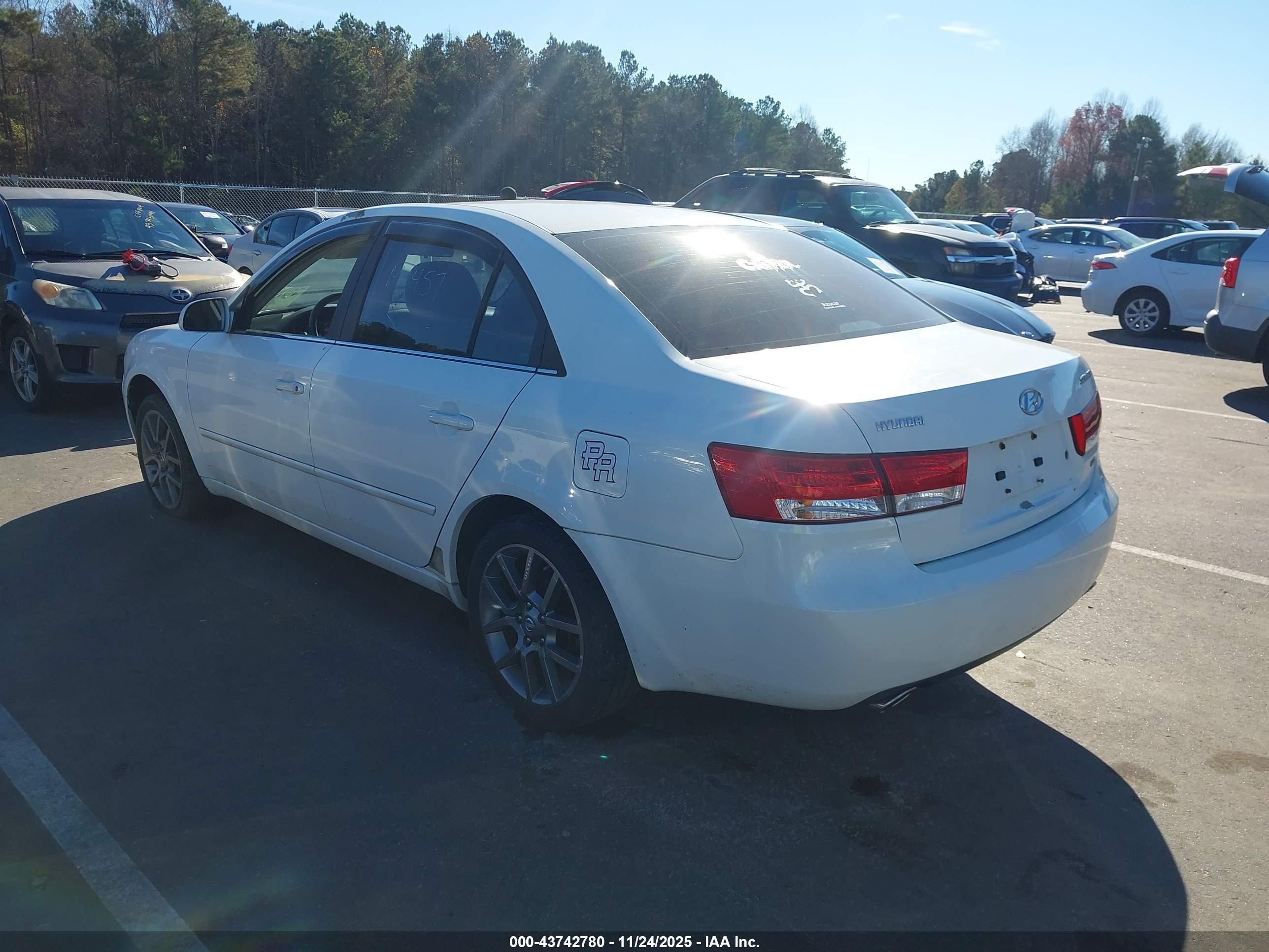 HYUNDAI SONATA image 3