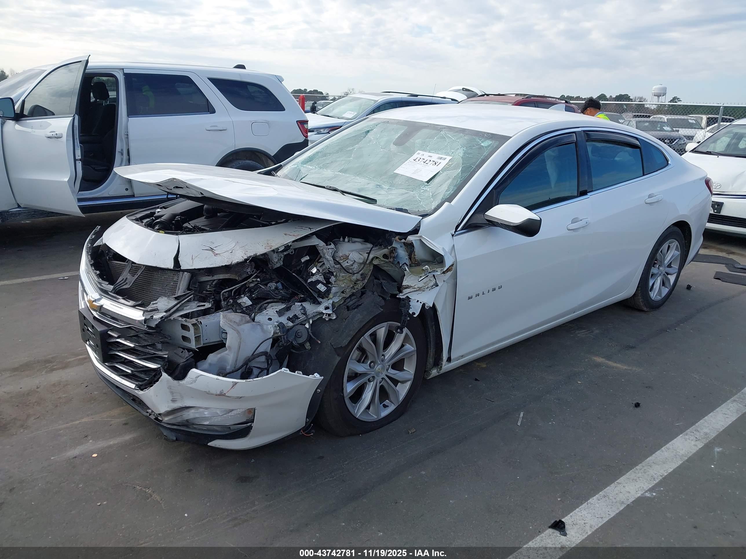 CHEVROLET MALIBU image 2