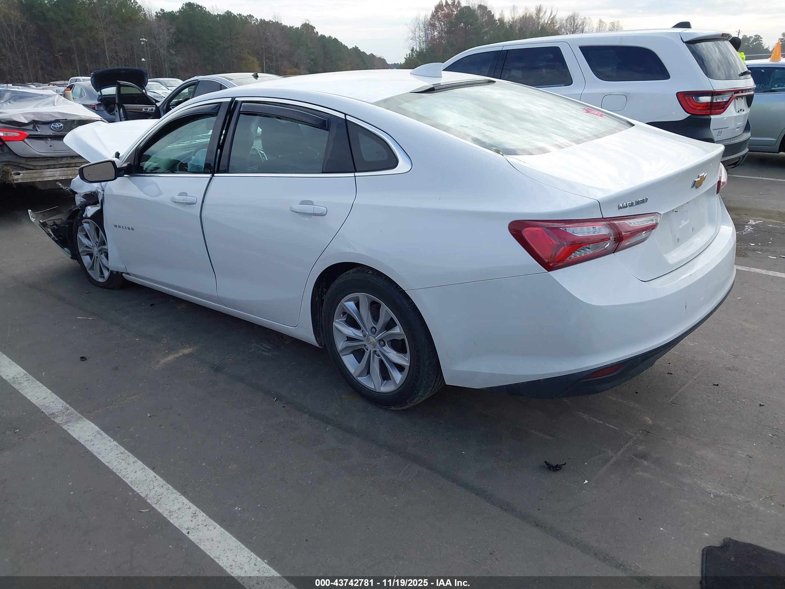 CHEVROLET MALIBU image 3
