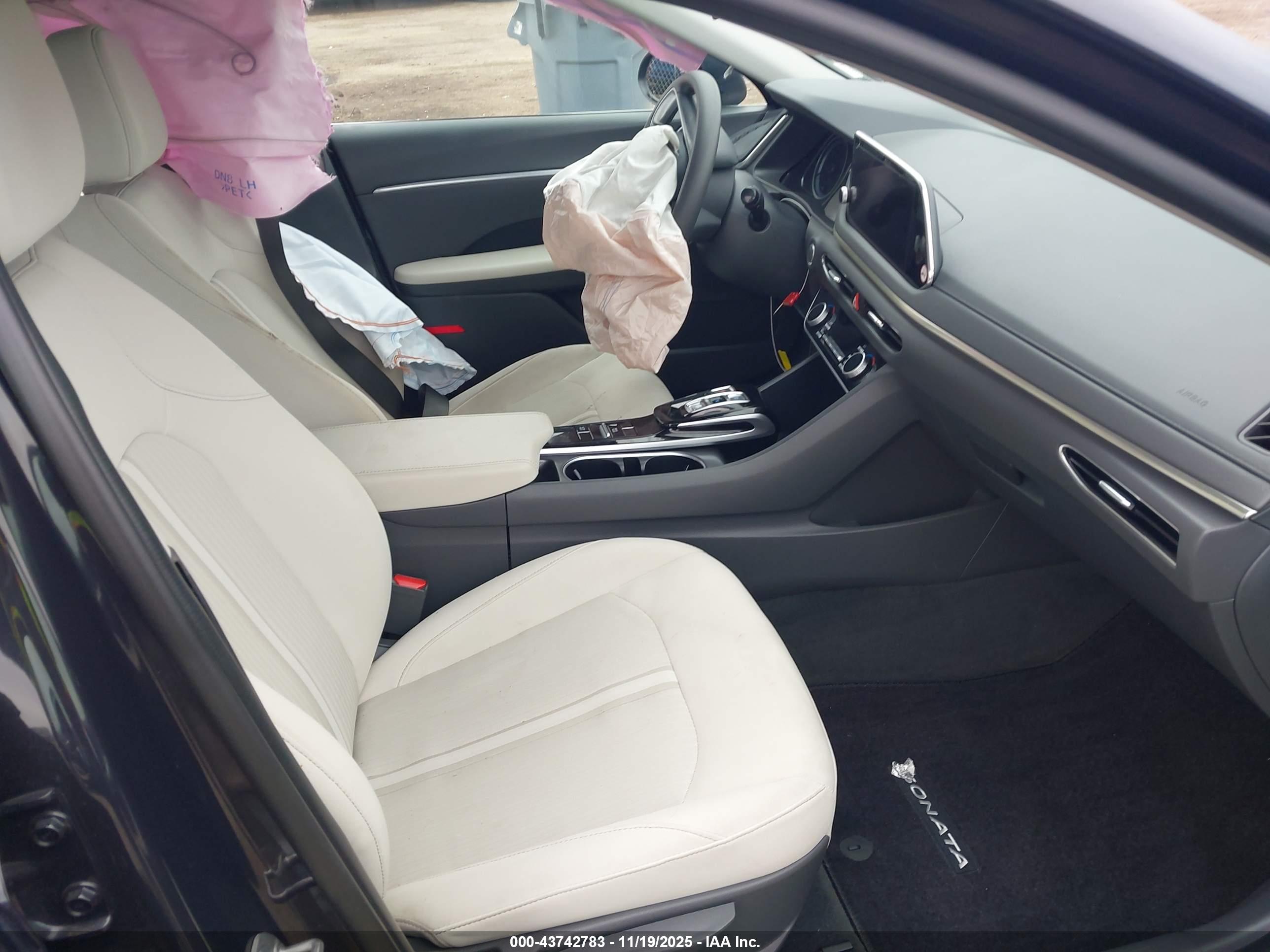 HYUNDAI SONATA image 5