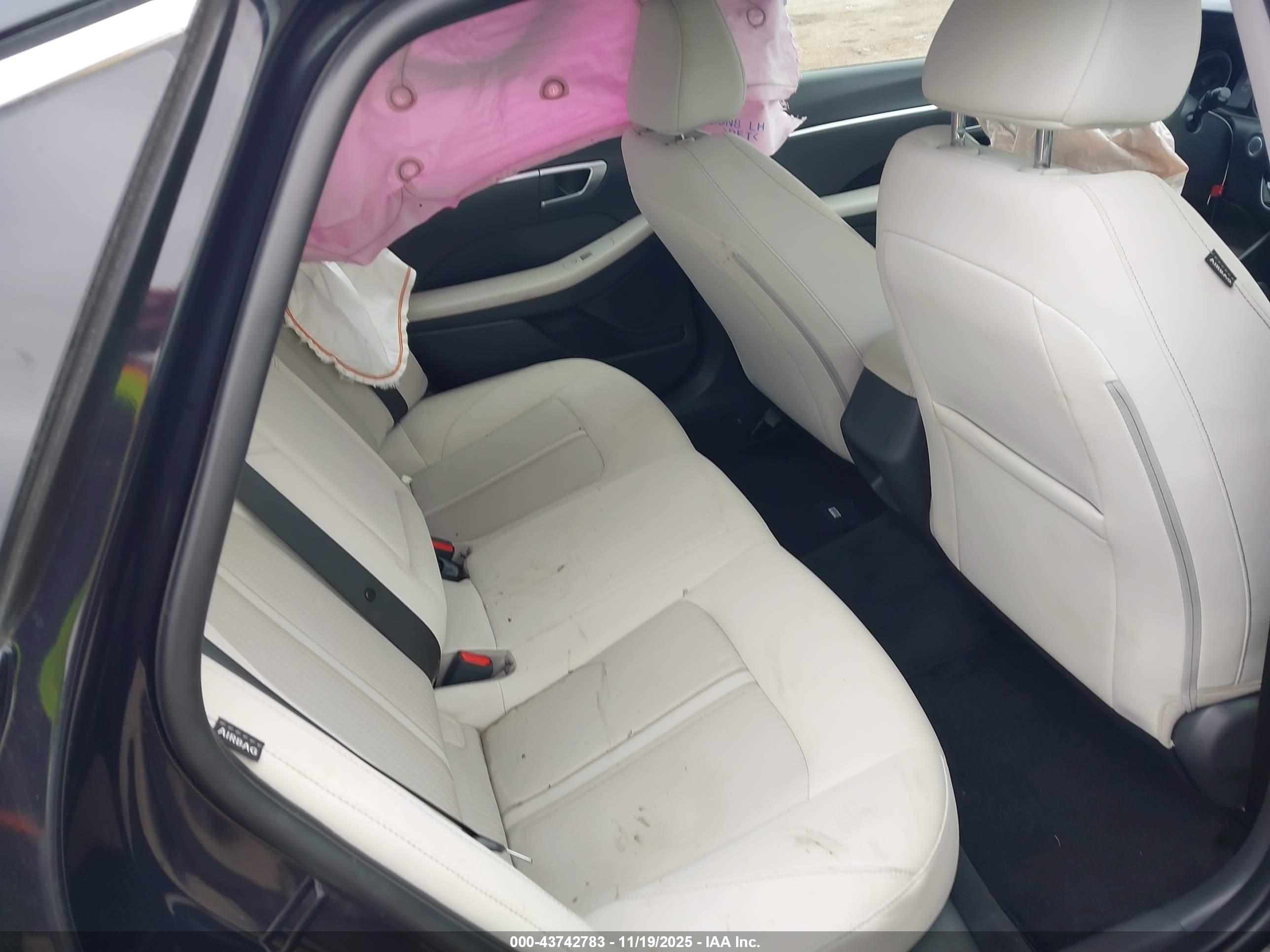 HYUNDAI SONATA image 8