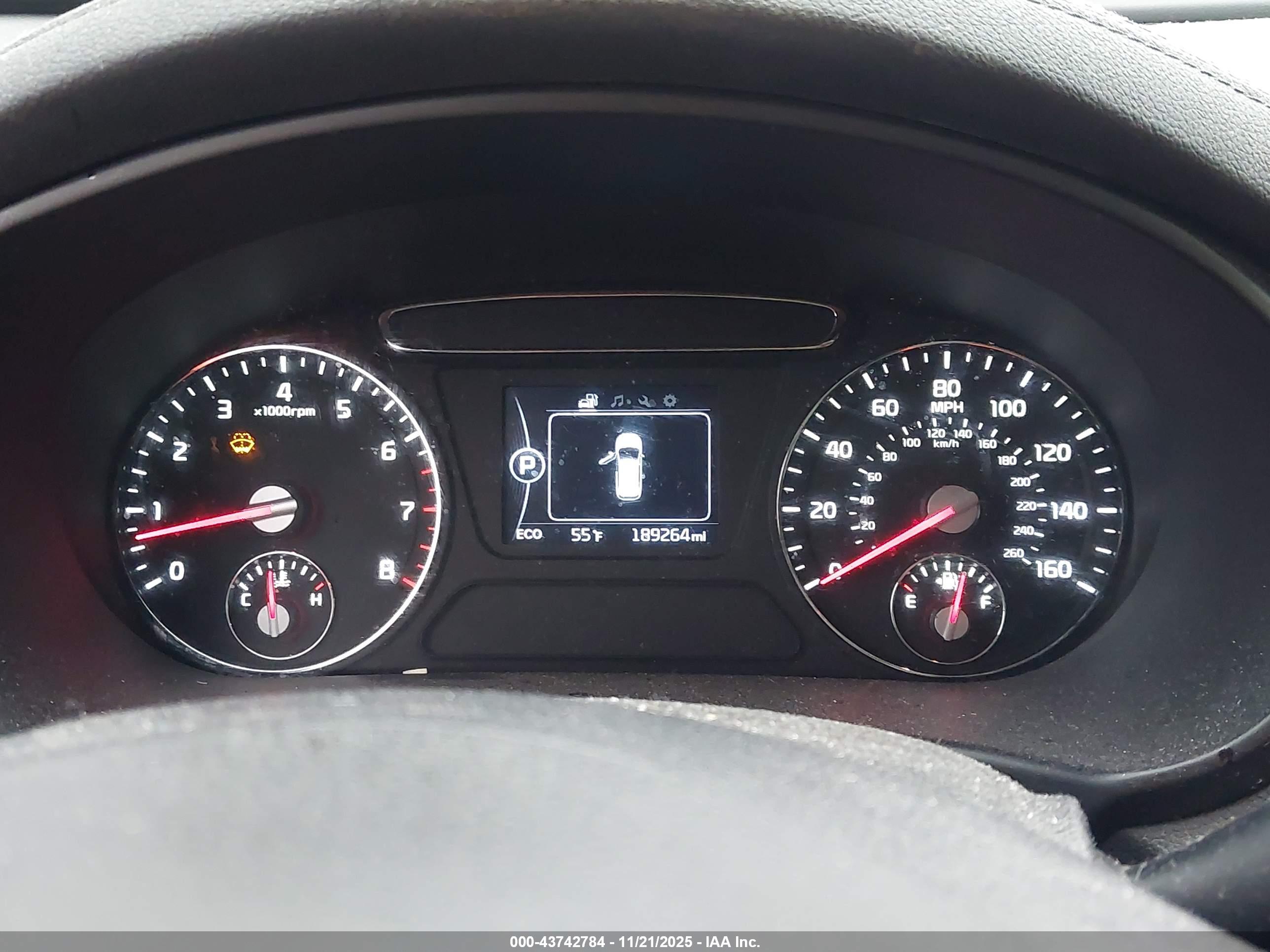 KIA SORENTO image 7