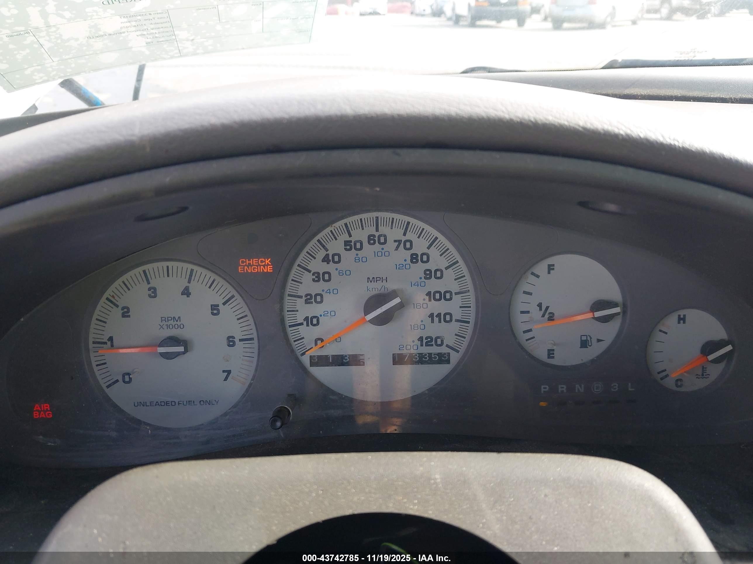 DODGE INTREPID image 7