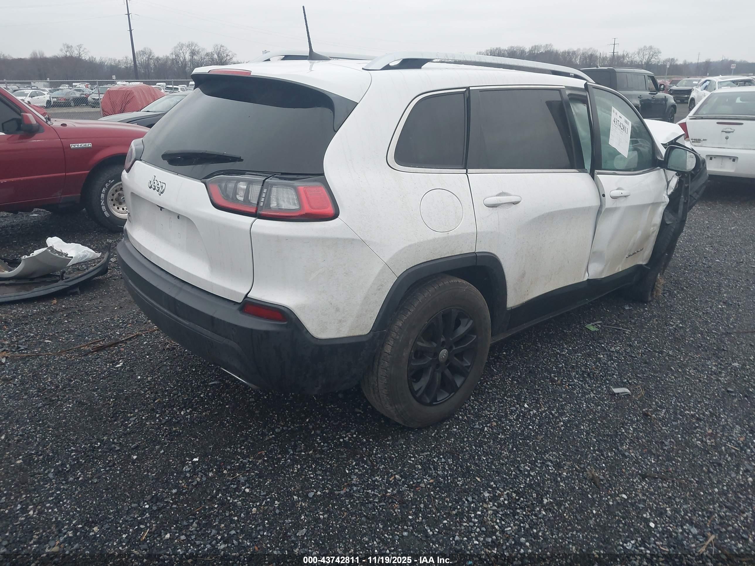 JEEP CHEROKEE image 4