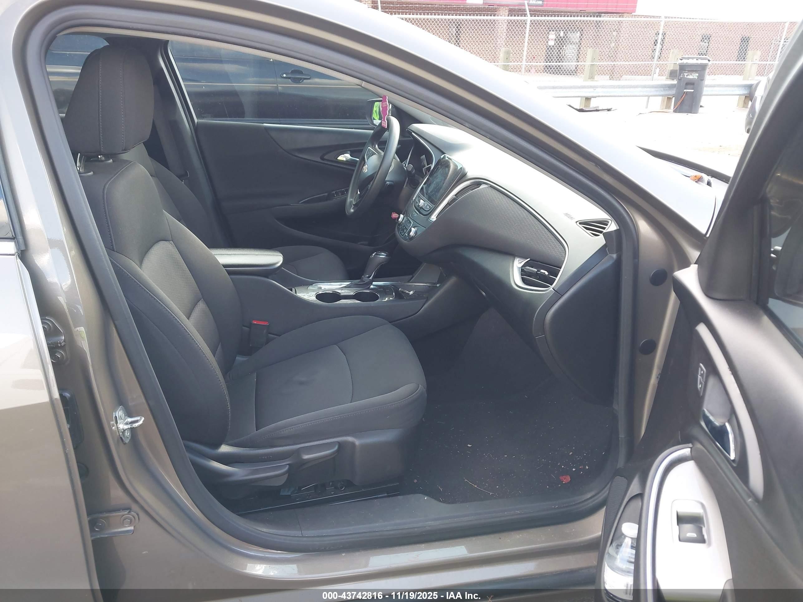 CHEVROLET MALIBU image 5