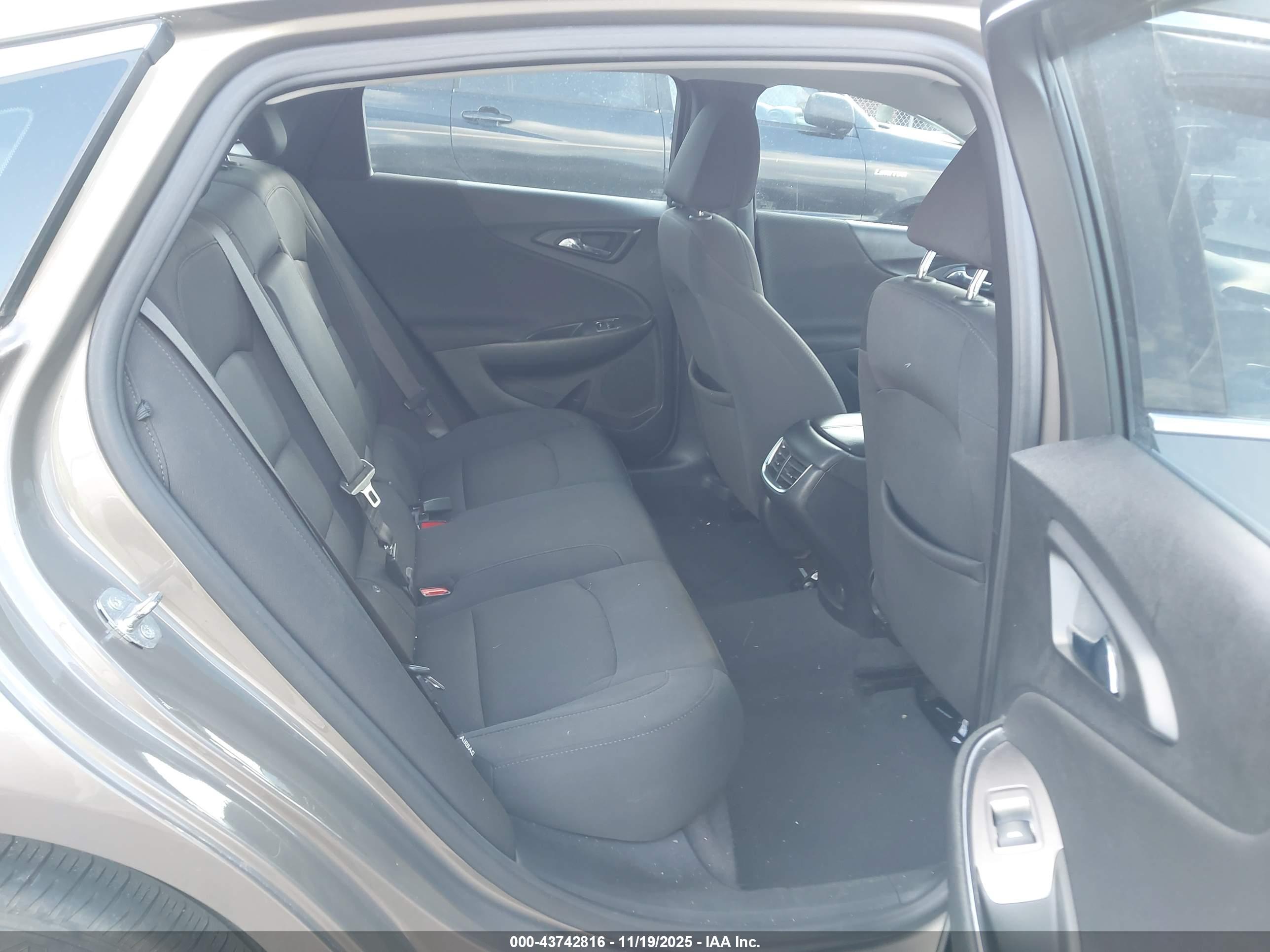 CHEVROLET MALIBU image 8