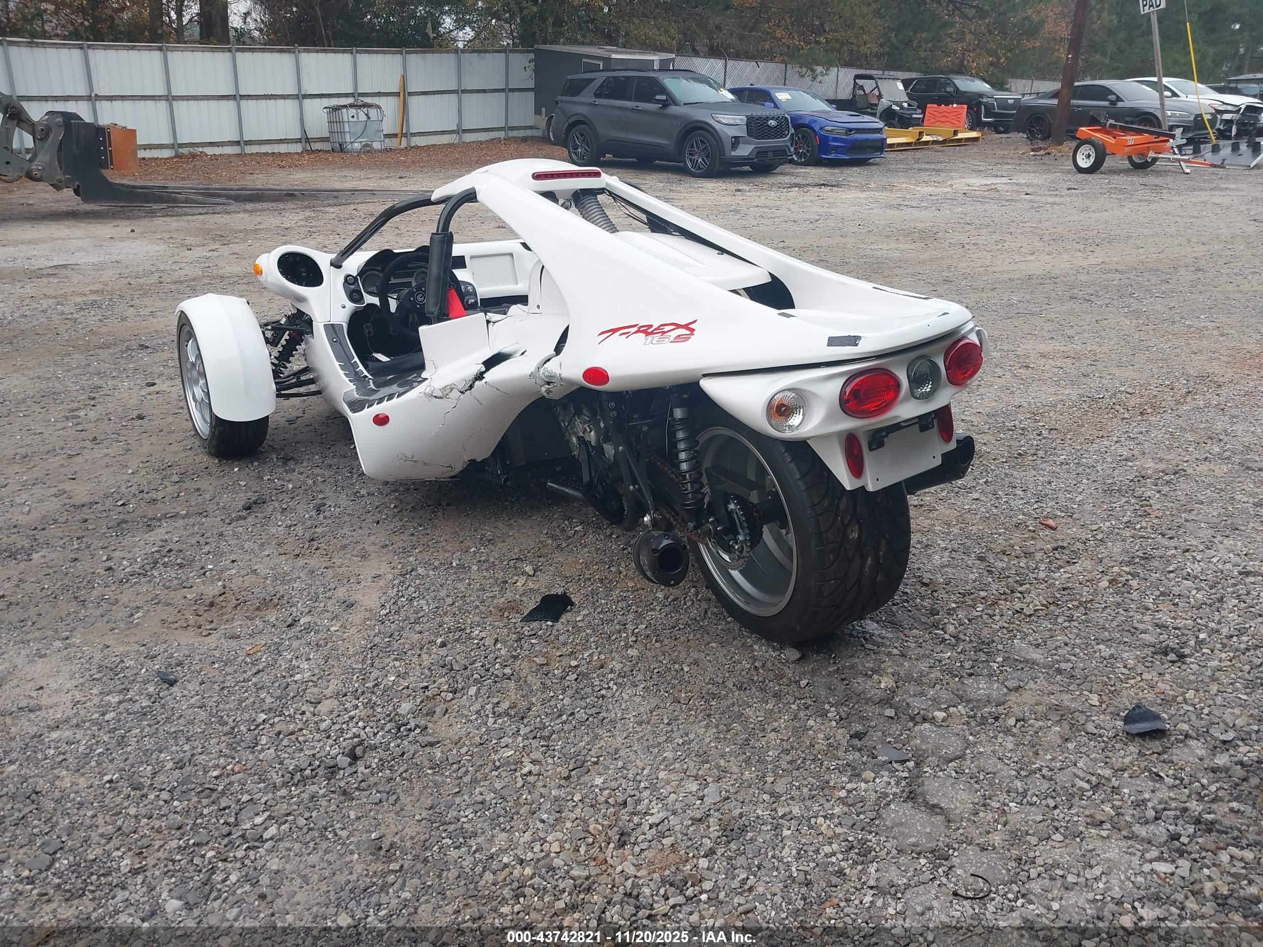 CAMPAGNA T image 3
