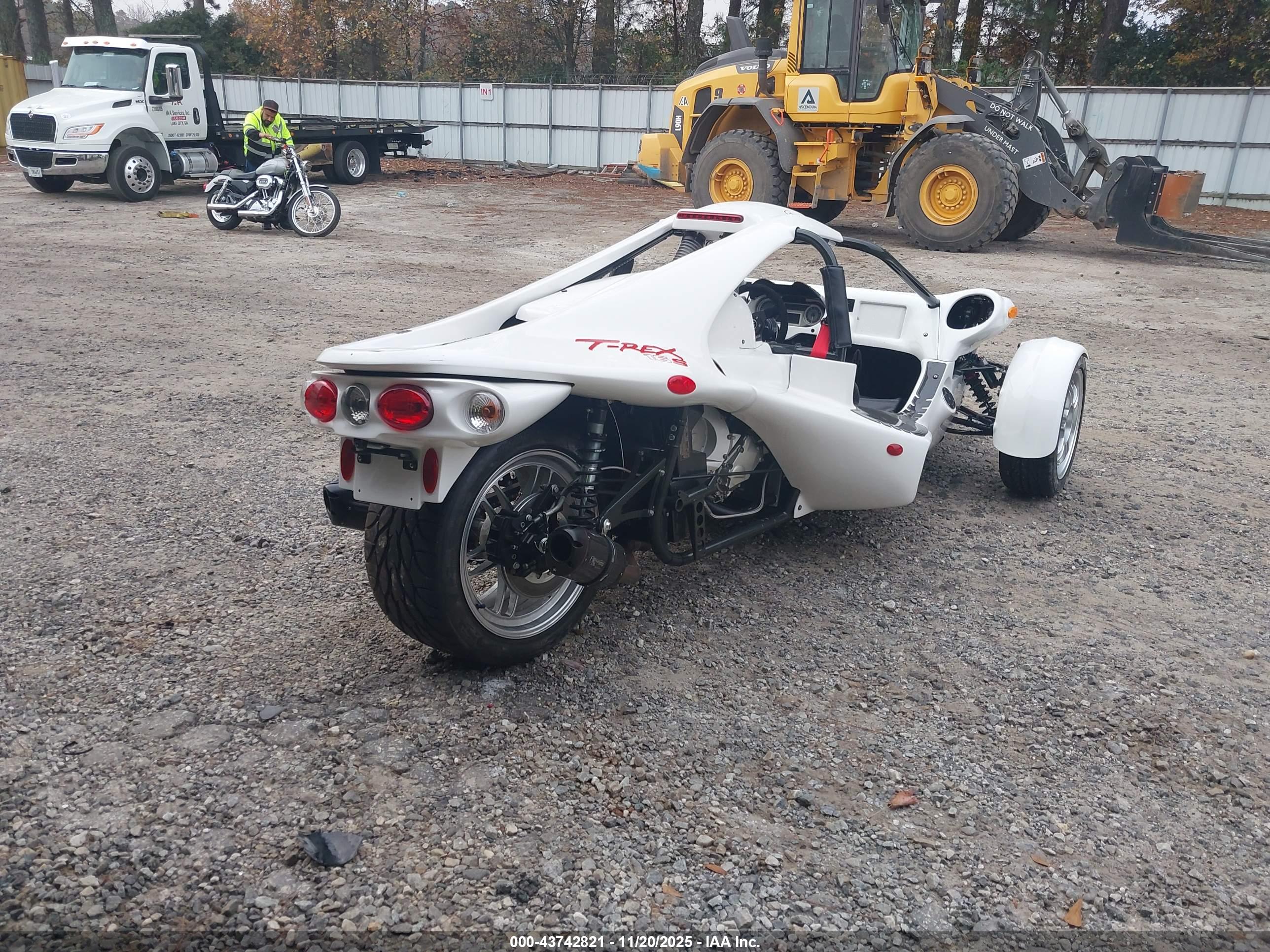CAMPAGNA T image 4