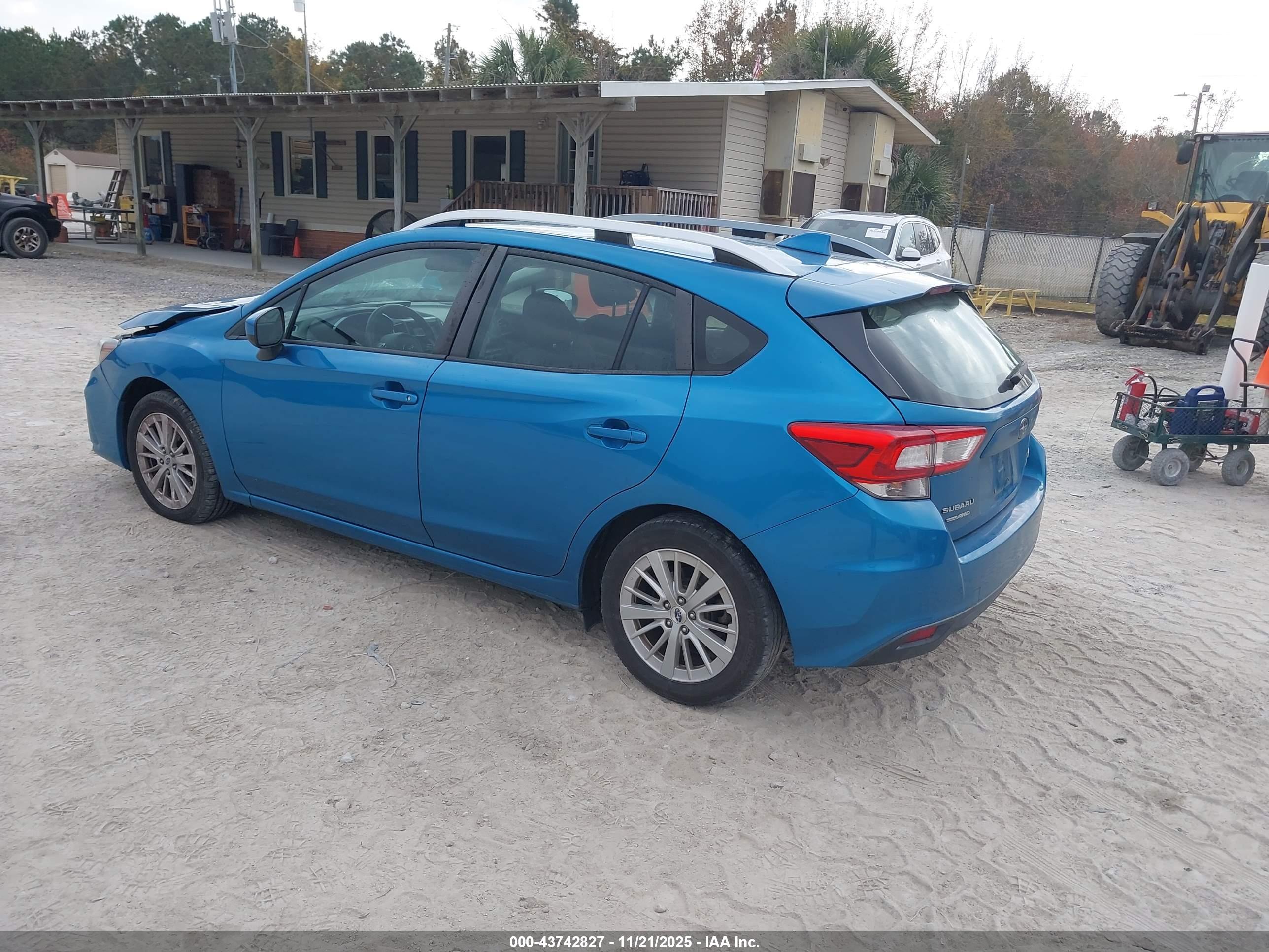 SUBARU IMPREZA image 3