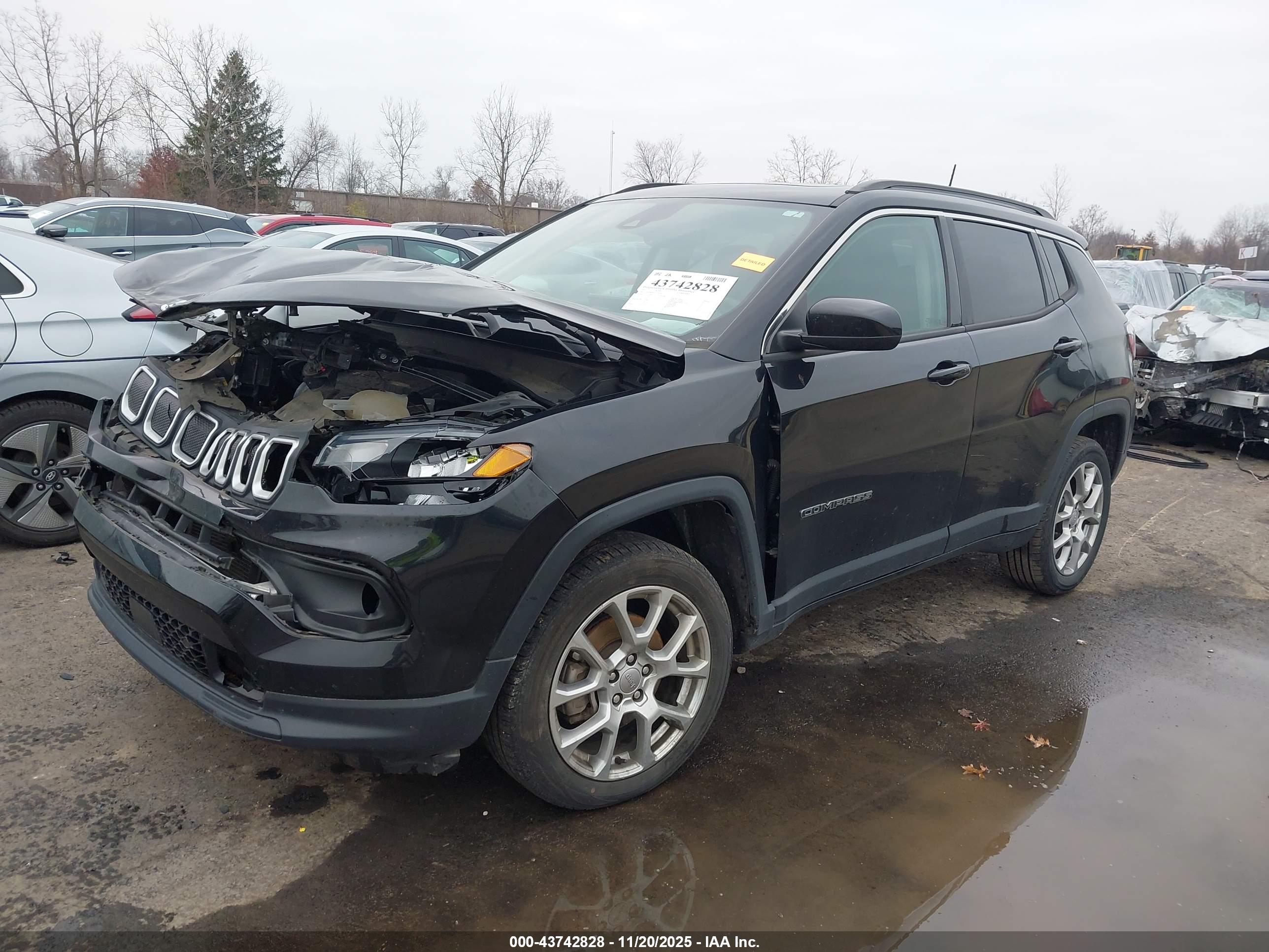 JEEP COMPASS image 2